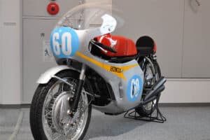 La Honda RC174 original es una obra maestra