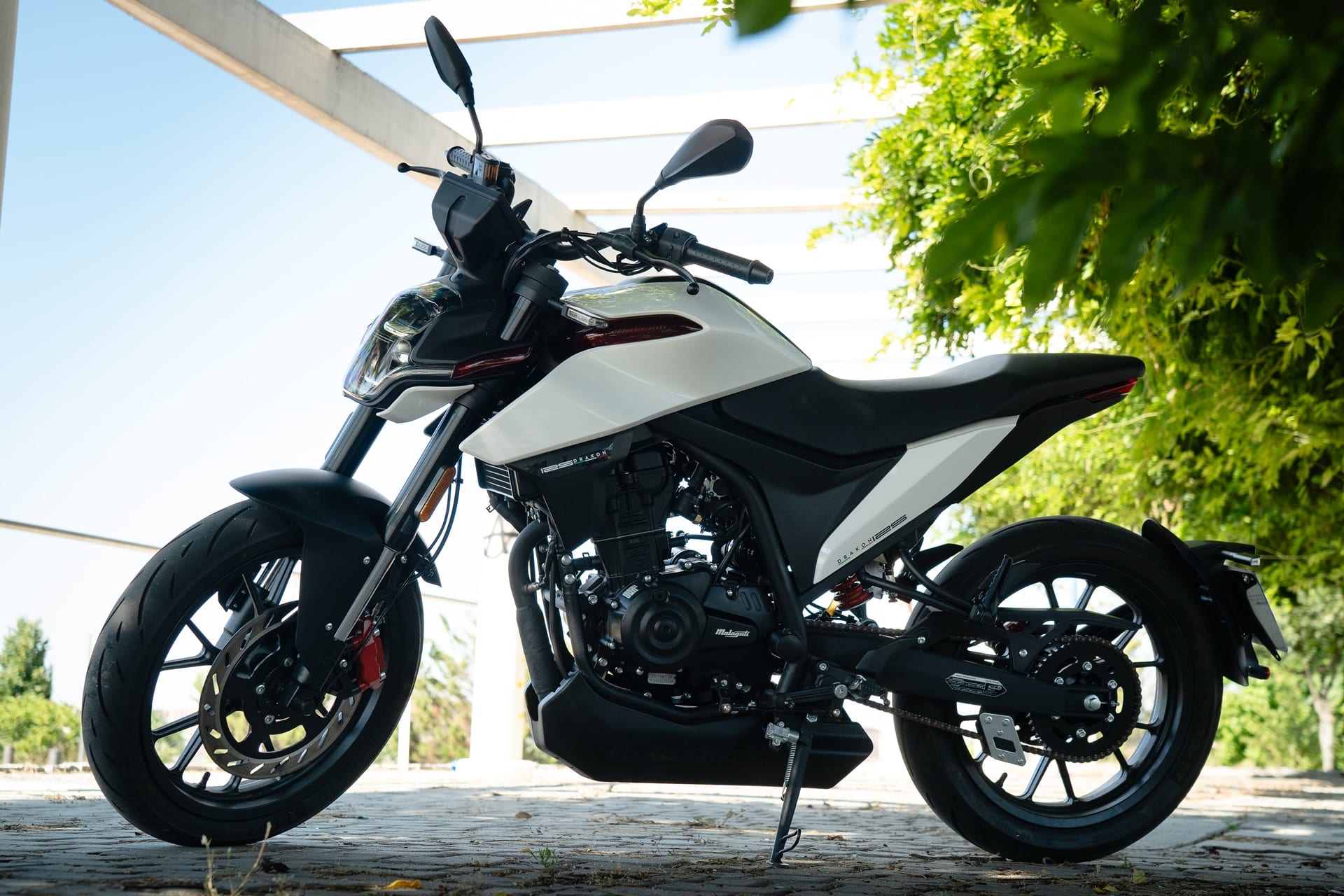 Prueba Malaguti Drakon 125