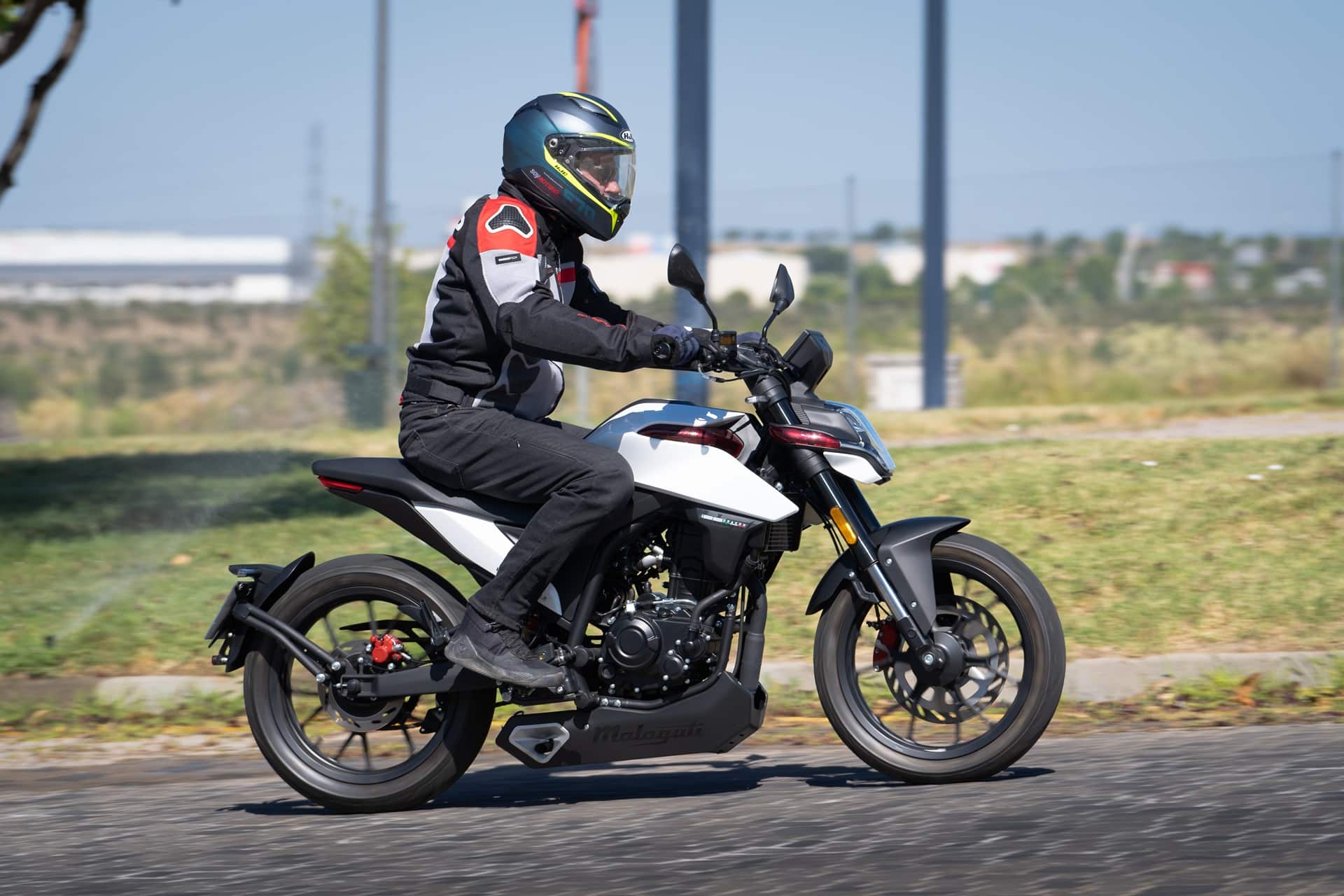 Prueba Malaguti Drakon 125