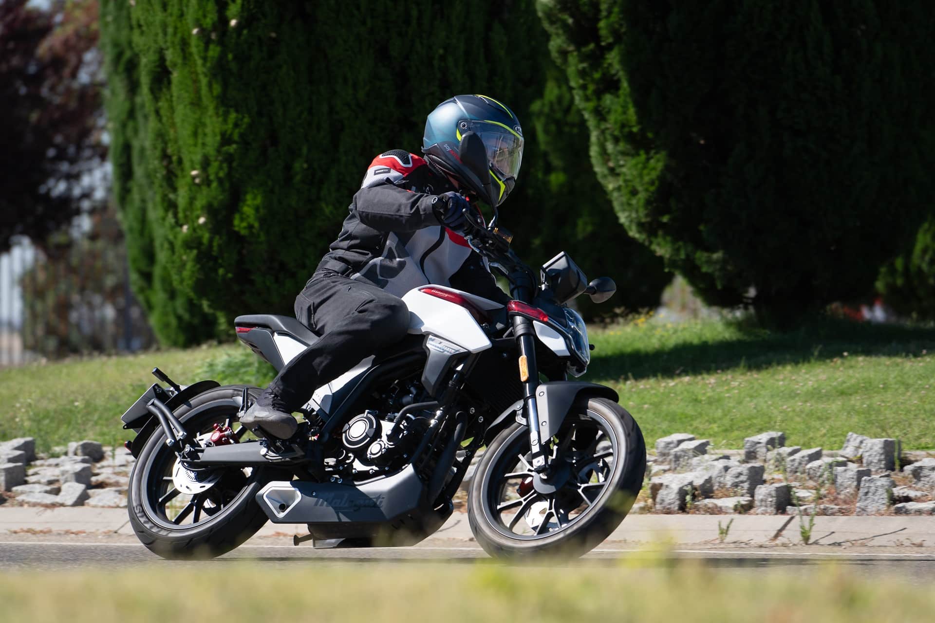 Prueba Malaguti Drakon 125