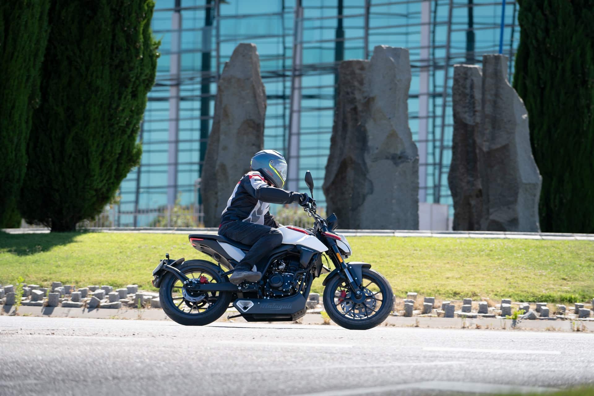 Prueba Malaguti Drakon 125