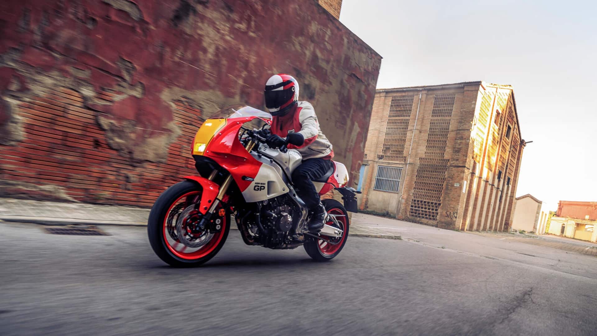 Yamaha XSR900 GP 2024