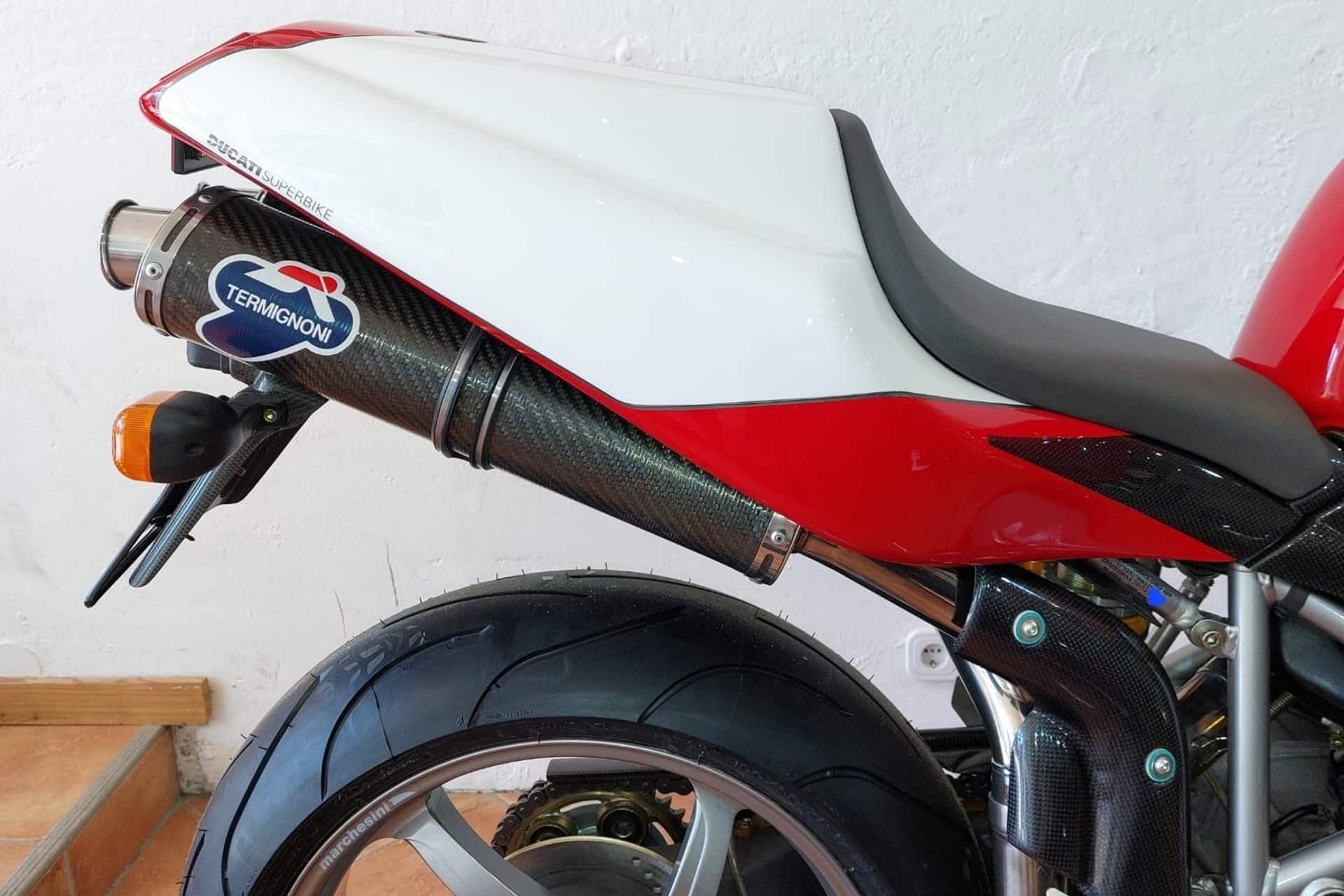 Motos de ensueño a la venta: Ducati 998R de 2003 Nº 628/700