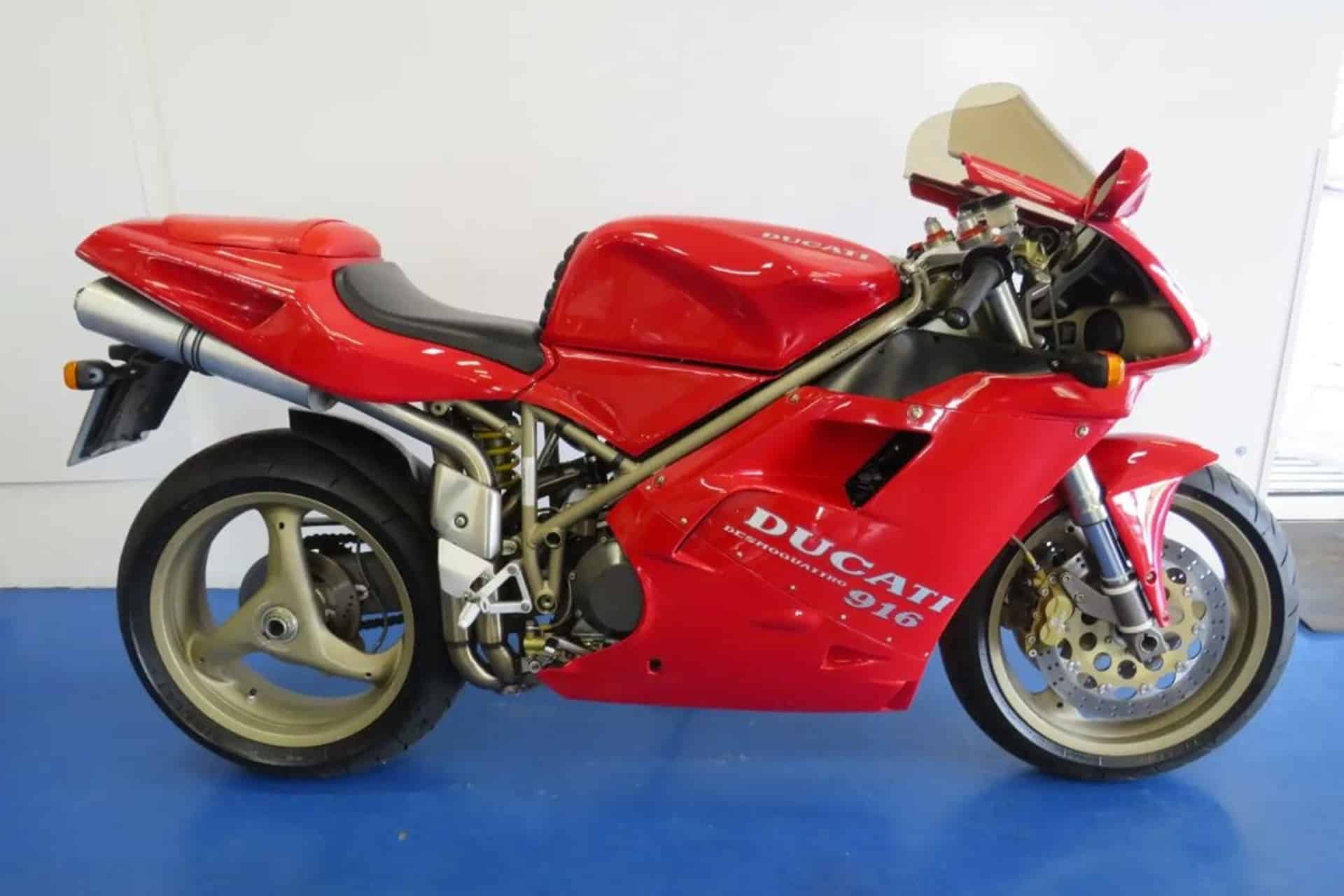 Motos de ensueño a la venta: A subasta 11 ejemplares de Ducati 916