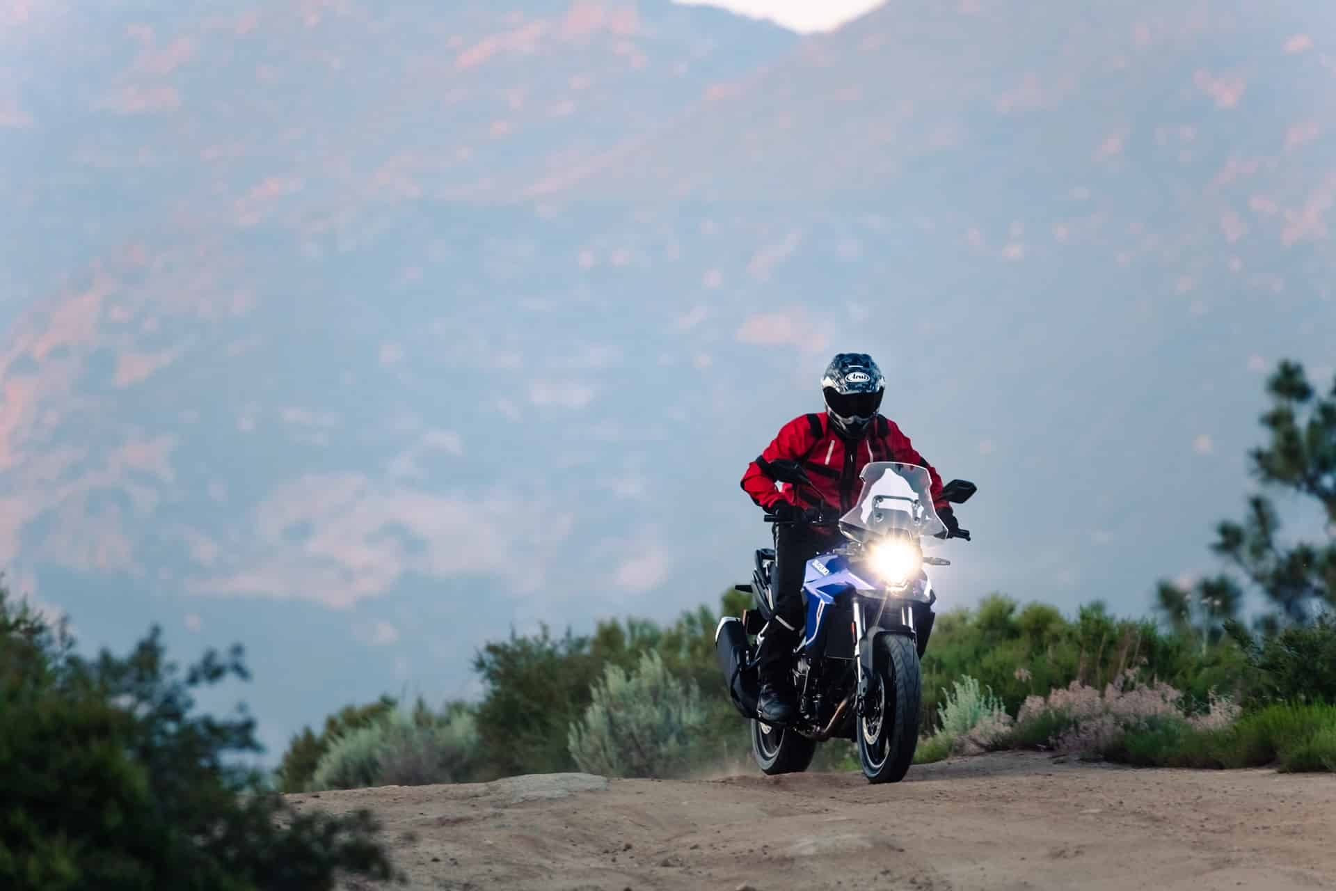 Suzuki V-STROM 800 TECH 2024