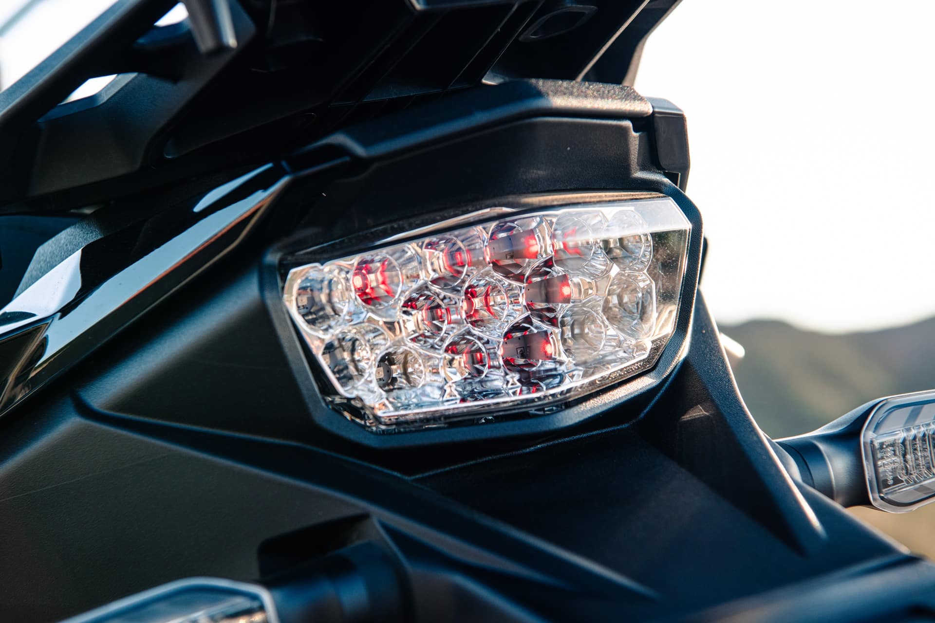 Suzuki V-STROM 800 TECH 2024