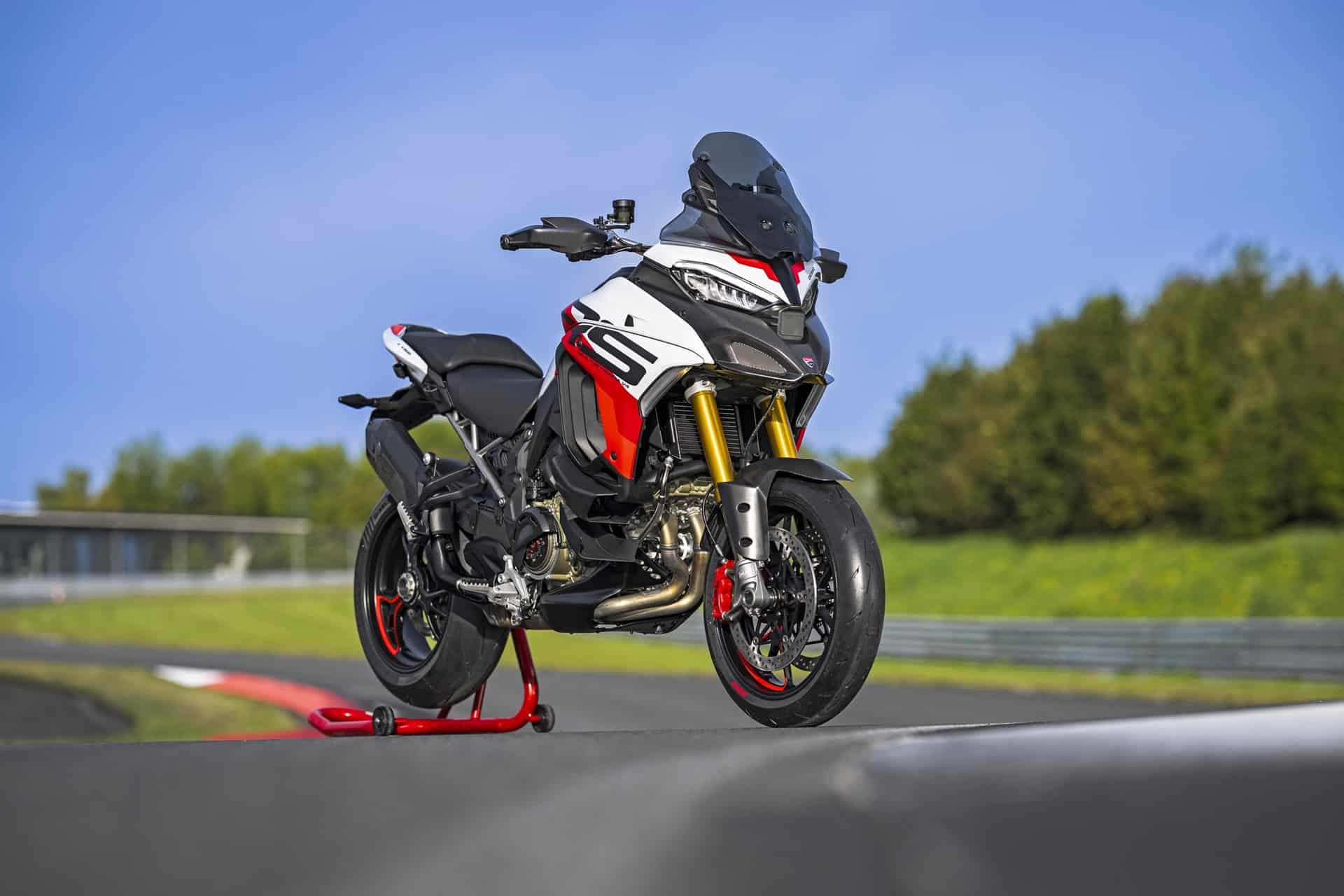Ducati Multistrada V4 RS: Turismo prestacional "cuore sportivo"