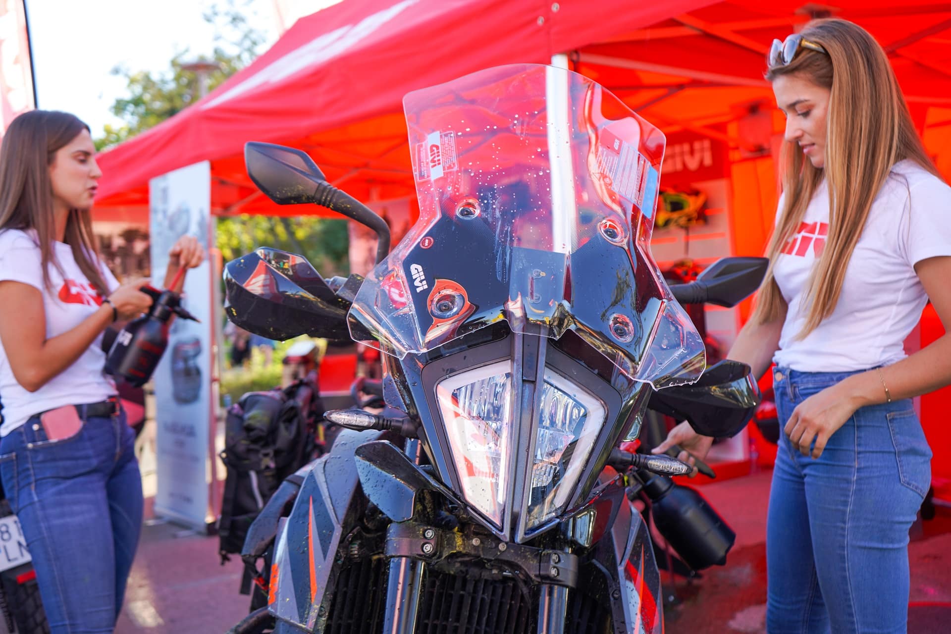 GIVI protagonista de los principales eventos moteros