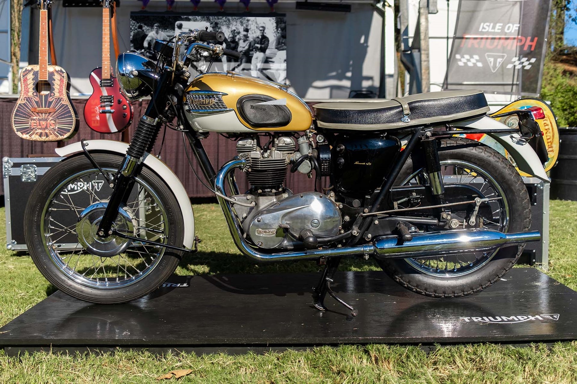 Triumph a la búsqueda de las 9 Triumph de Elvis Presley
