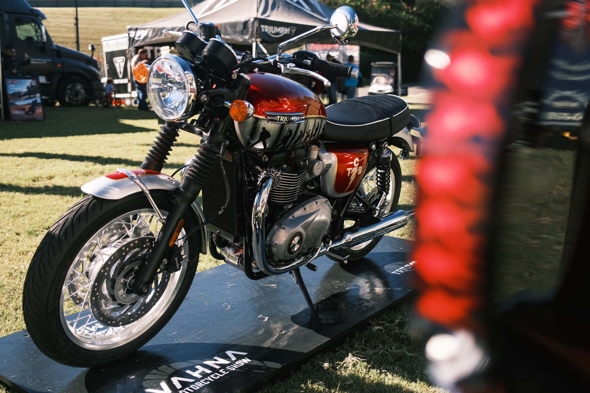Triumph a la búsqueda de las 9 Triumph de Elvis Presley