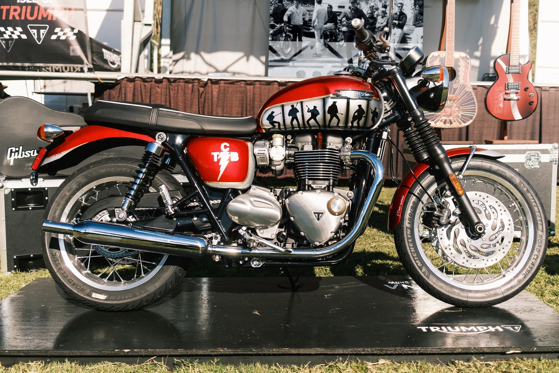 Triumph a la búsqueda de las 9 Triumph de Elvis Presley