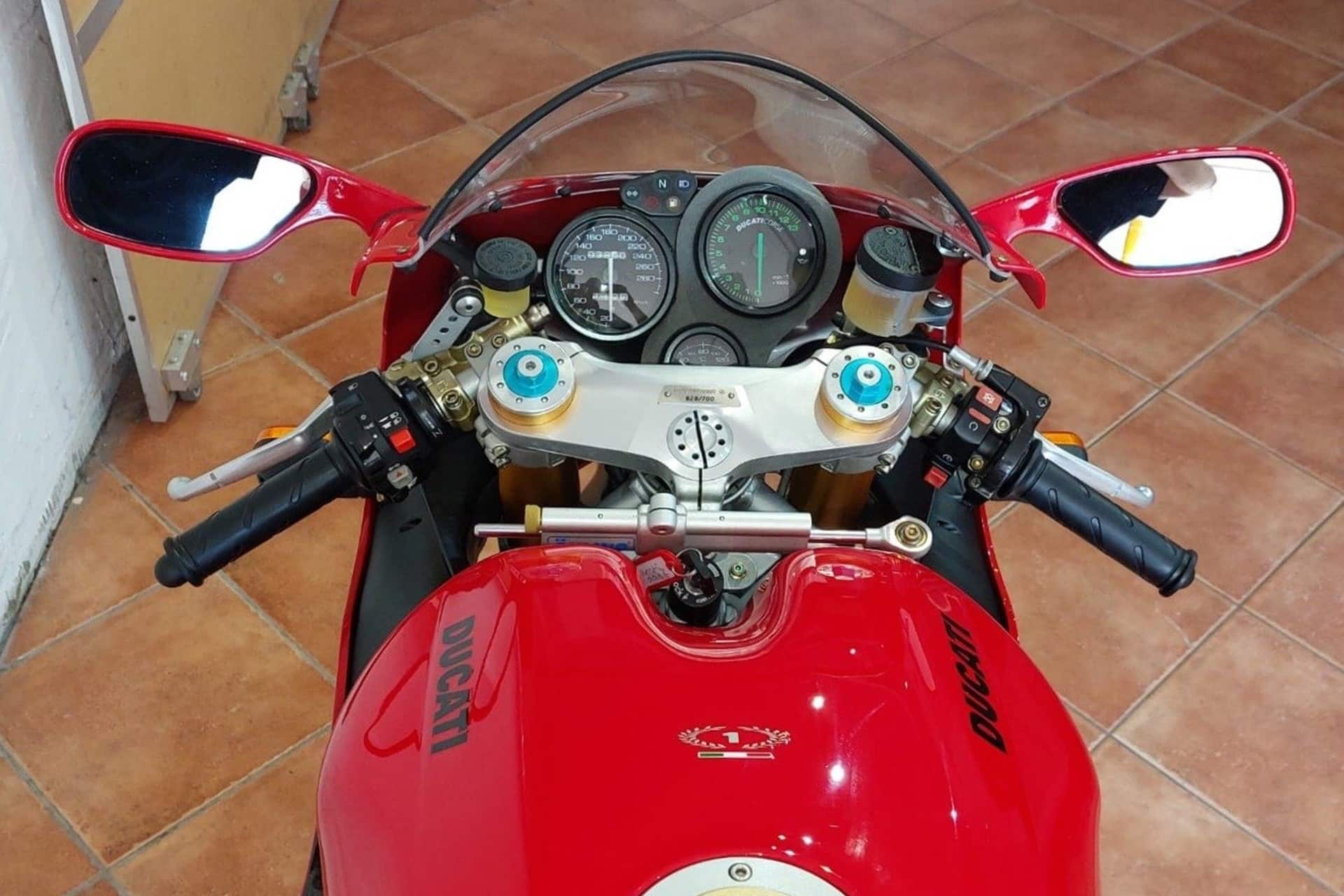Motos de ensueño a la venta: Ducati 998R de 2003 Nº 628/700