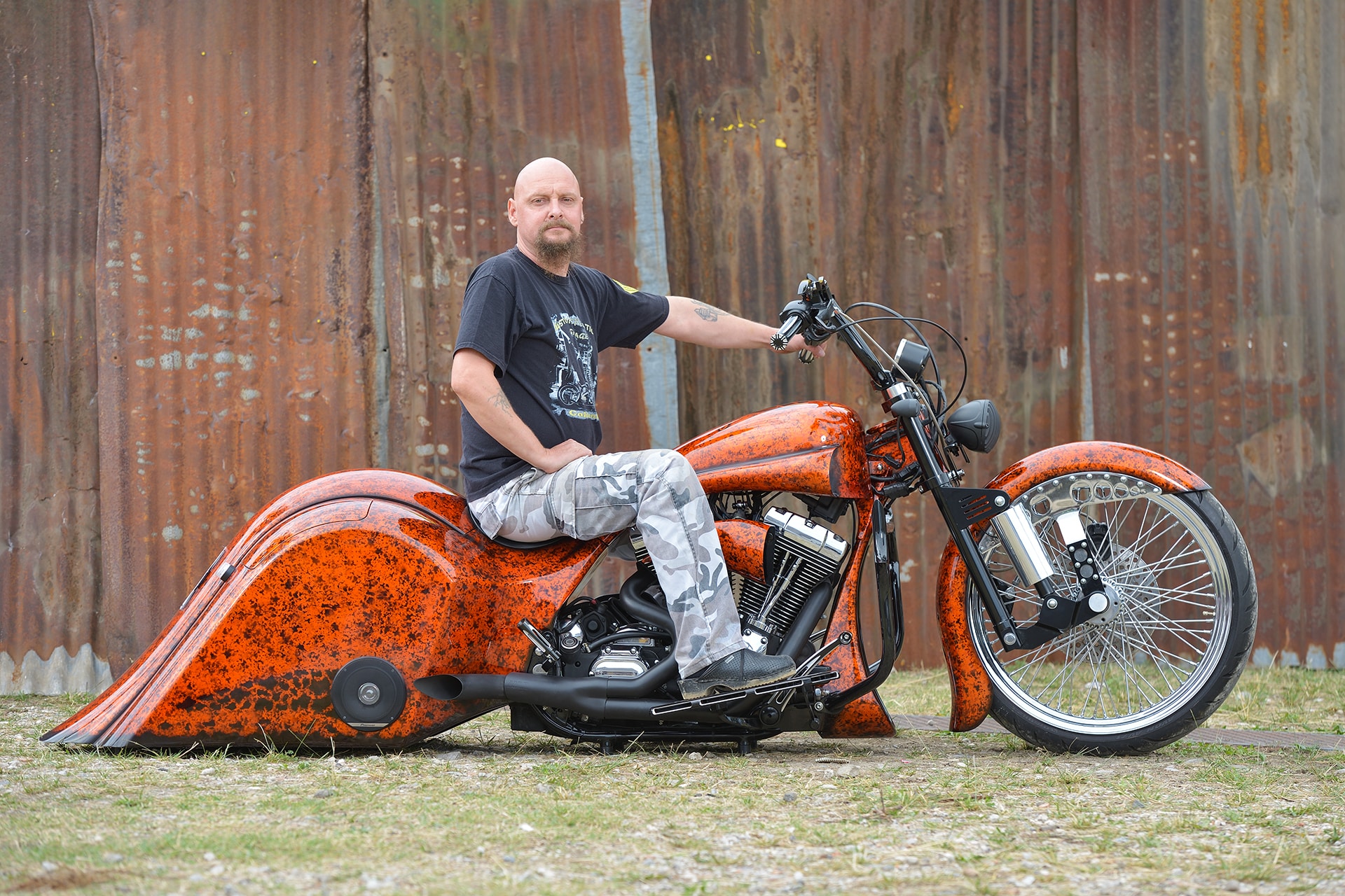 H-D TOURING “ABSURD” – CUSTOM CREATIONS GARAGE (SLOVENIA)