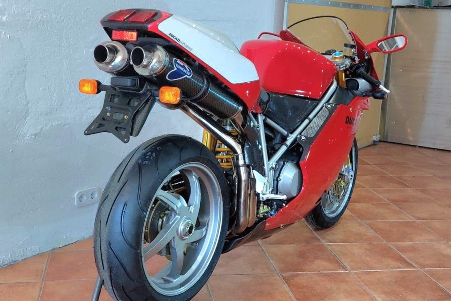 Motos de ensueño a la venta: Ducati 998R de 2003 Nº 628/700