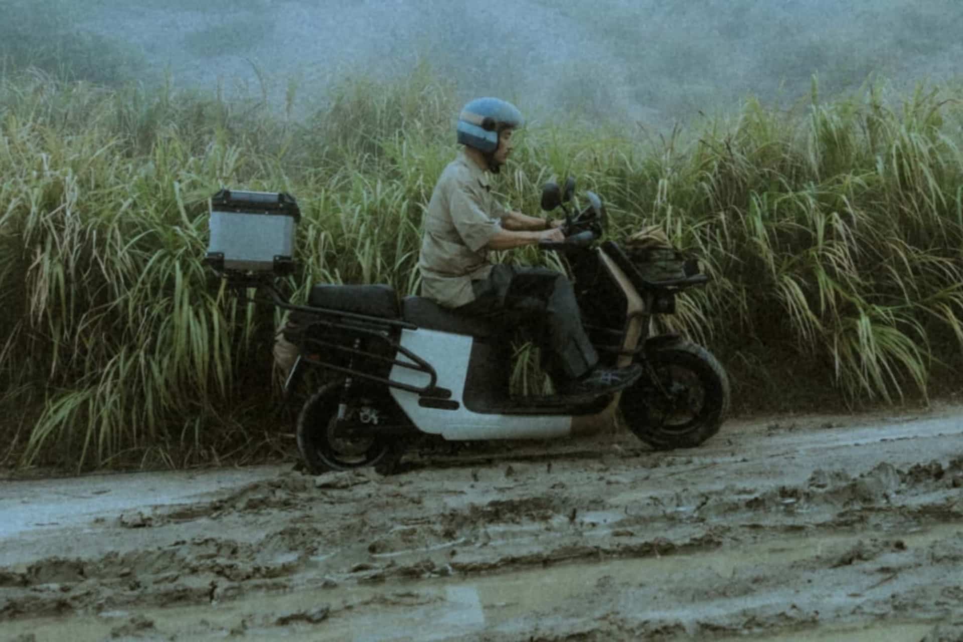 Gogoro vuelve a la carga con el CrossOver, el scooter eléctrico apto para cualquier aventura