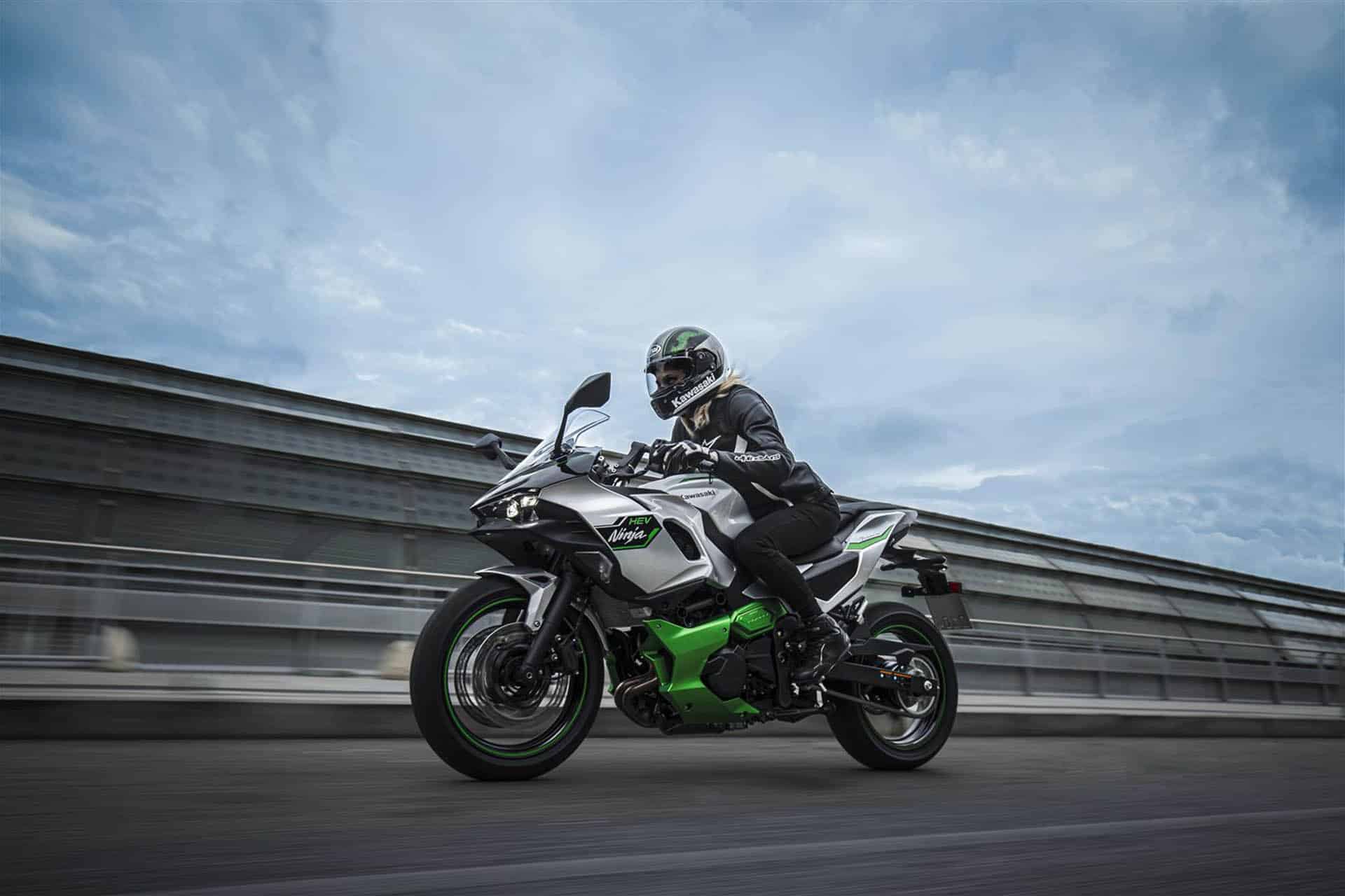 Kawasaki Ninja 7 Hybrid: cambiando las normas del juego con la primera moto híbrida