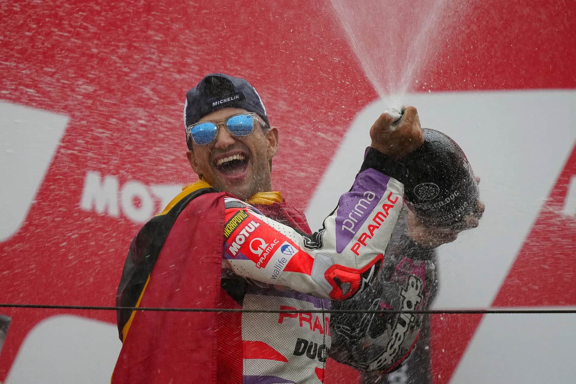 MotoGP Japón 2023: Martín baila sobre el agua