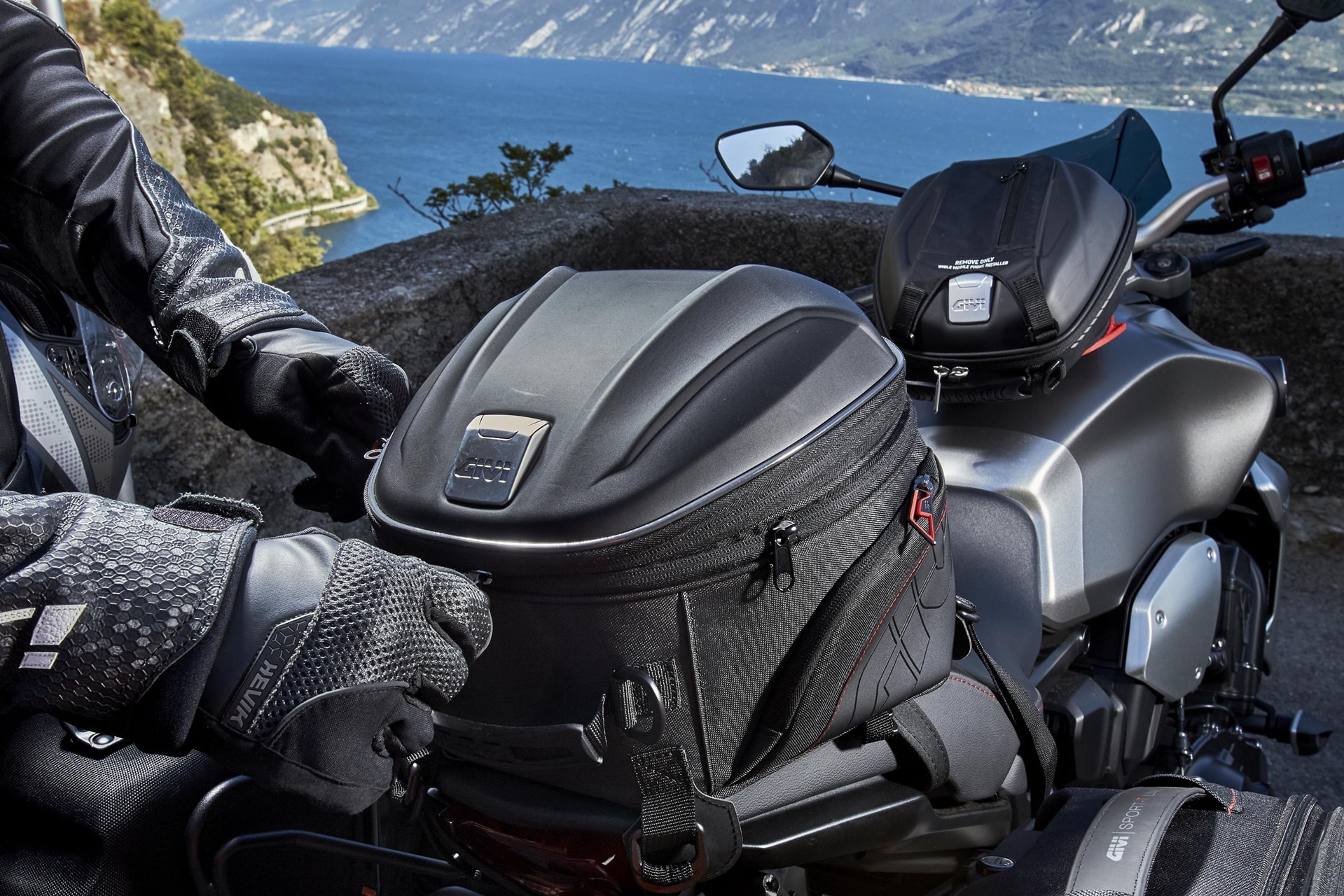 Equipamiento deportivo GIVI: Máximo rendimiento en una moto sport o naked