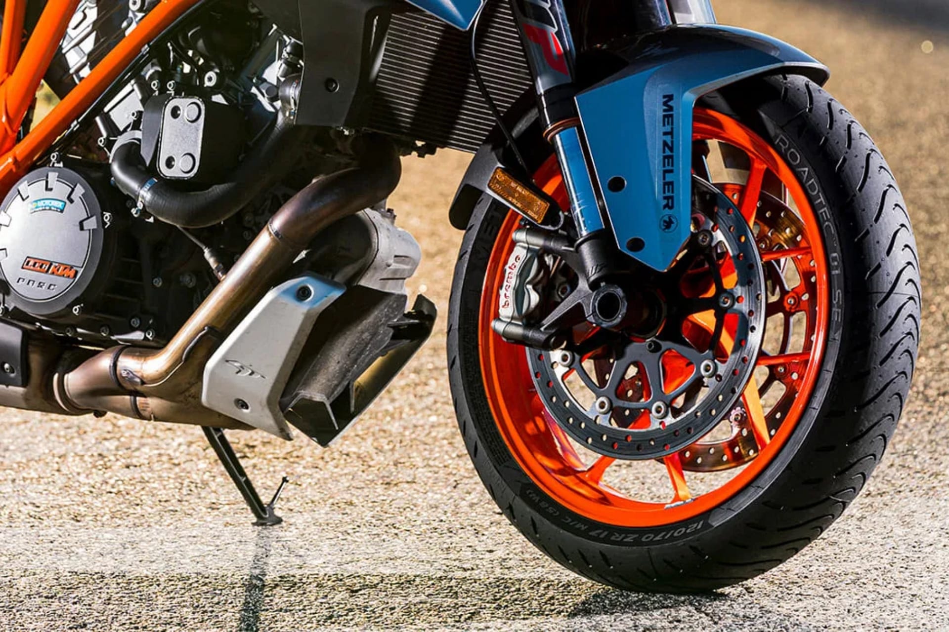 Metzeler Roadtec 02