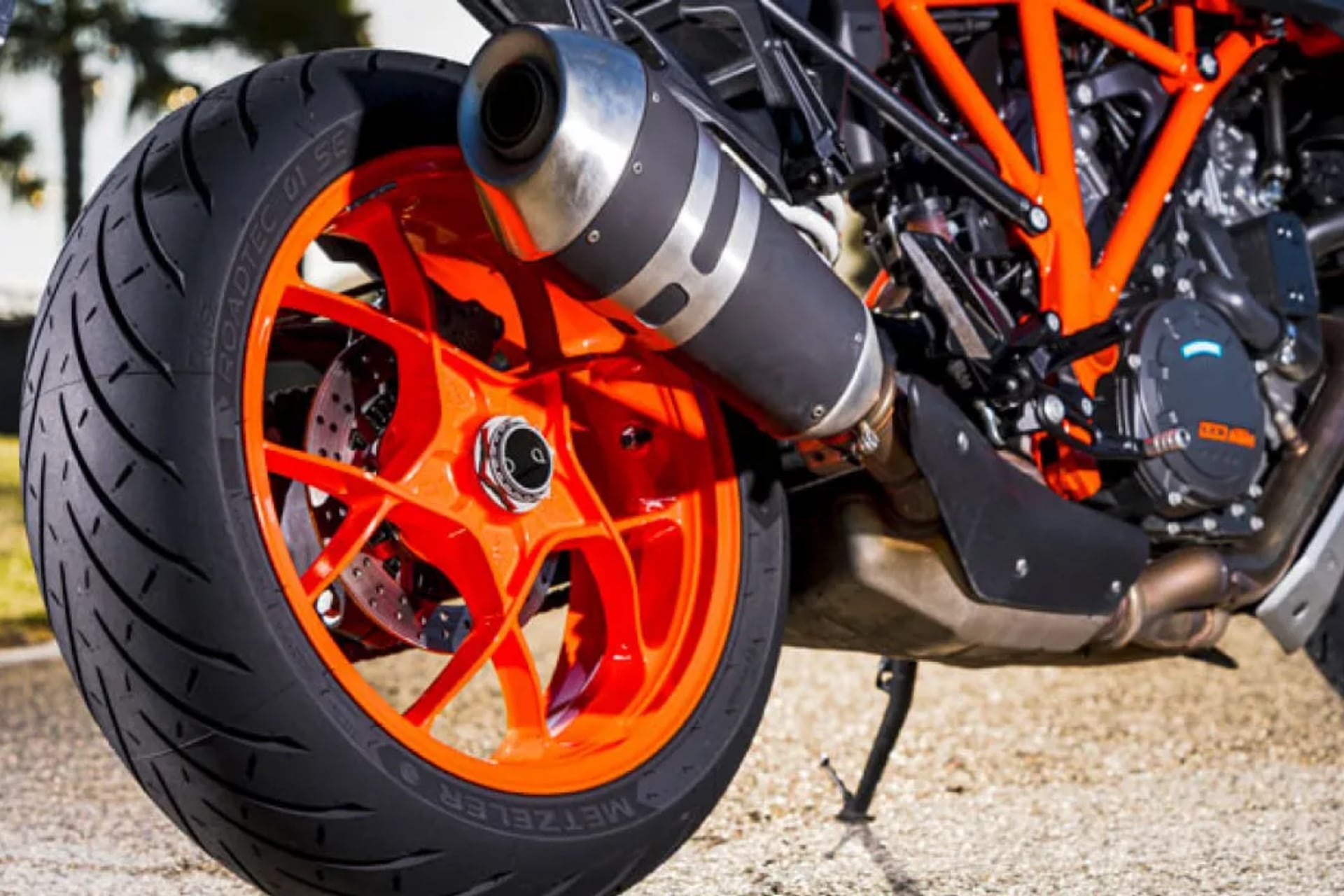 Metzeler Roadtec 02