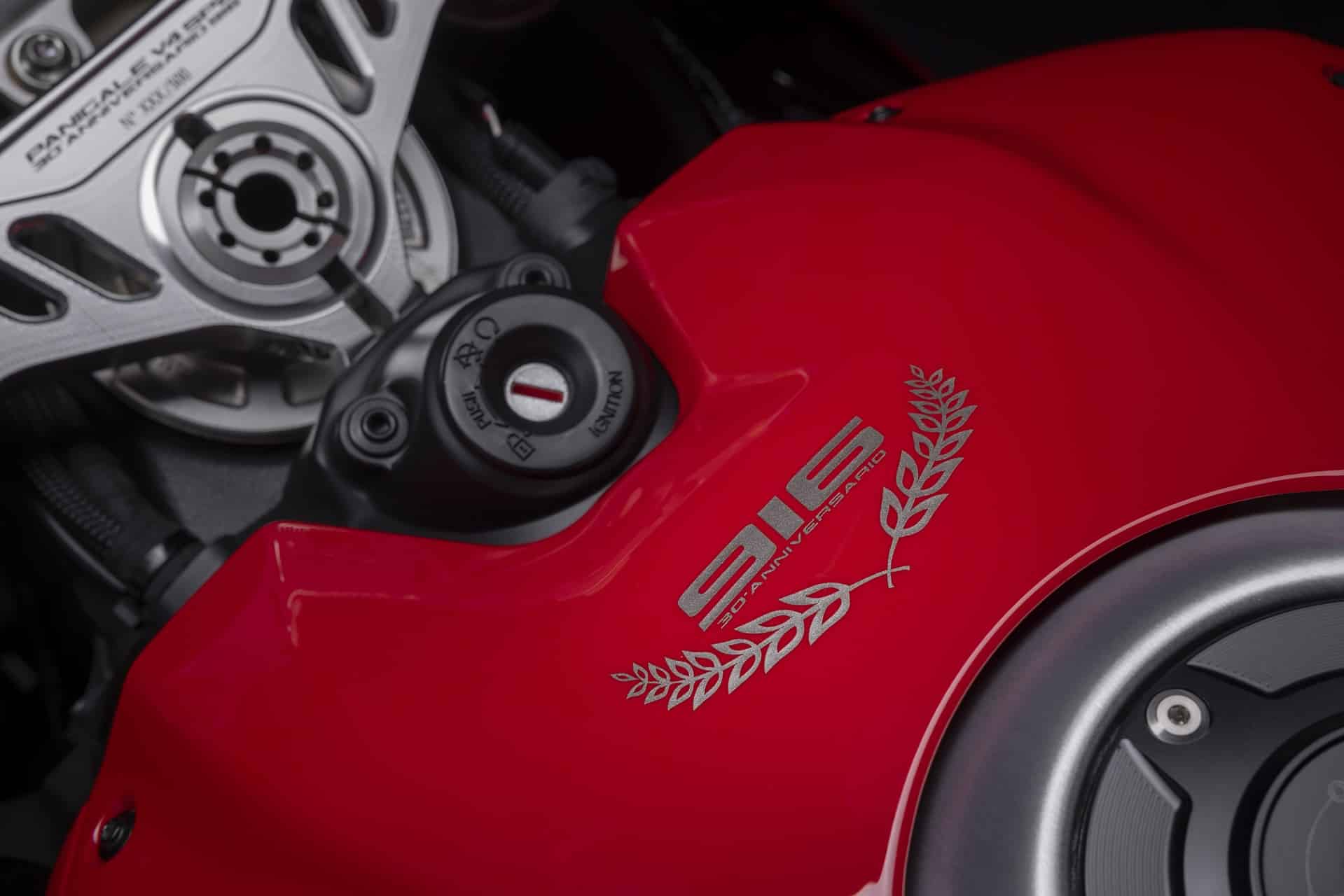 Ducati Panigale V4 SP2 30° Anniversario 916: Merecido homenaje a un icono