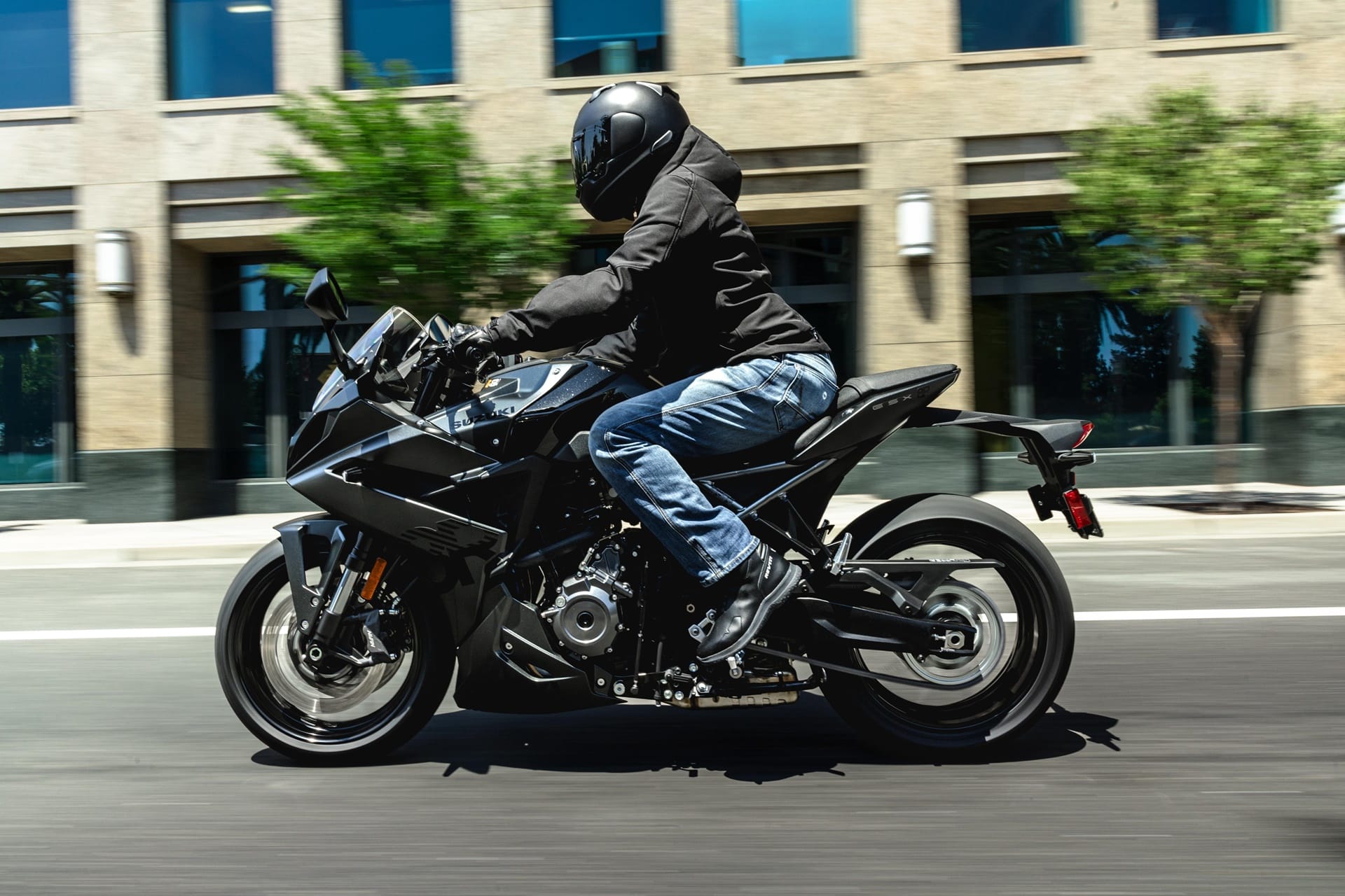 Suzuki GSX-8R 2024