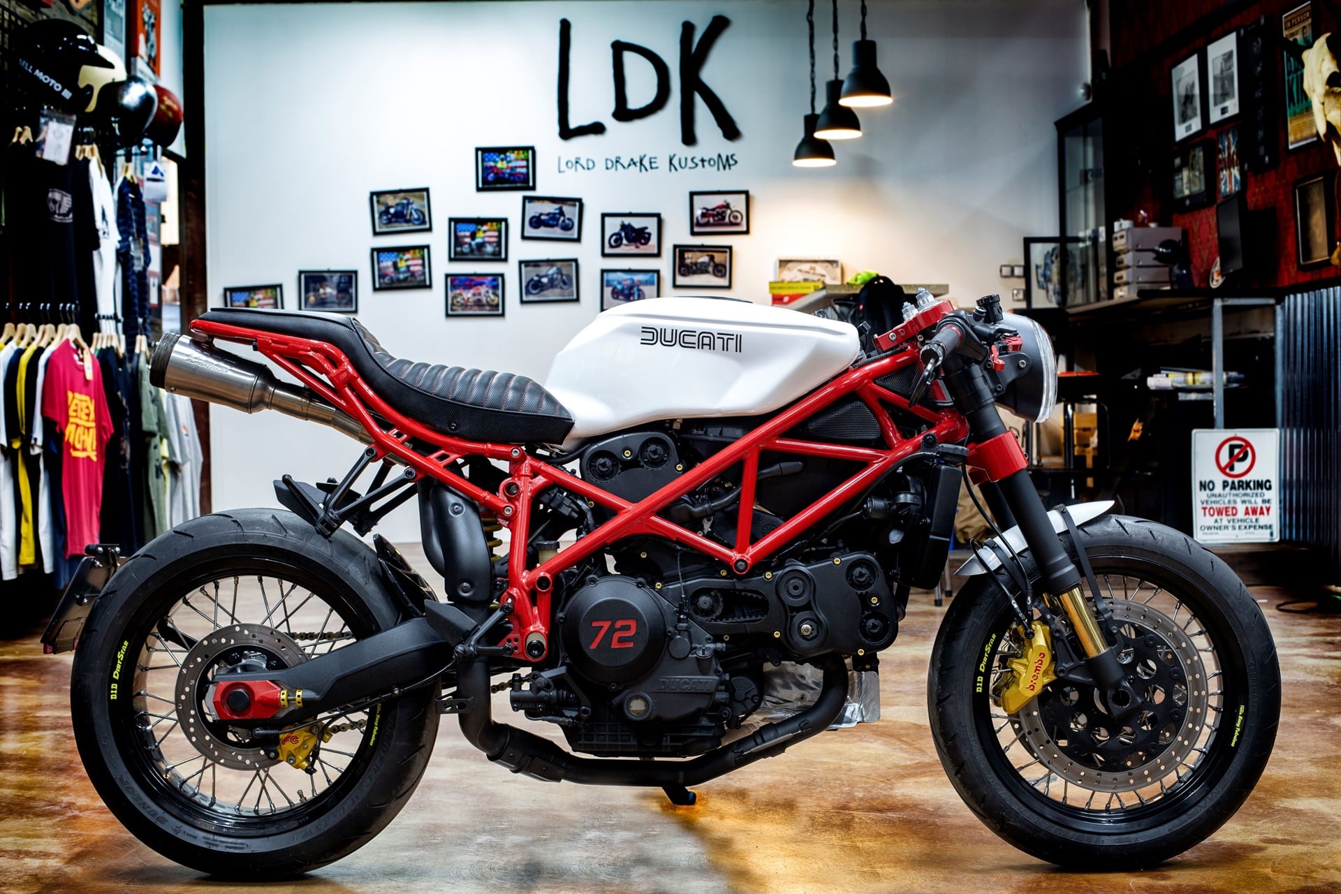 Ducati 999 Neoracer: La deportiva convertida en Naked y con aires Cafe Racer