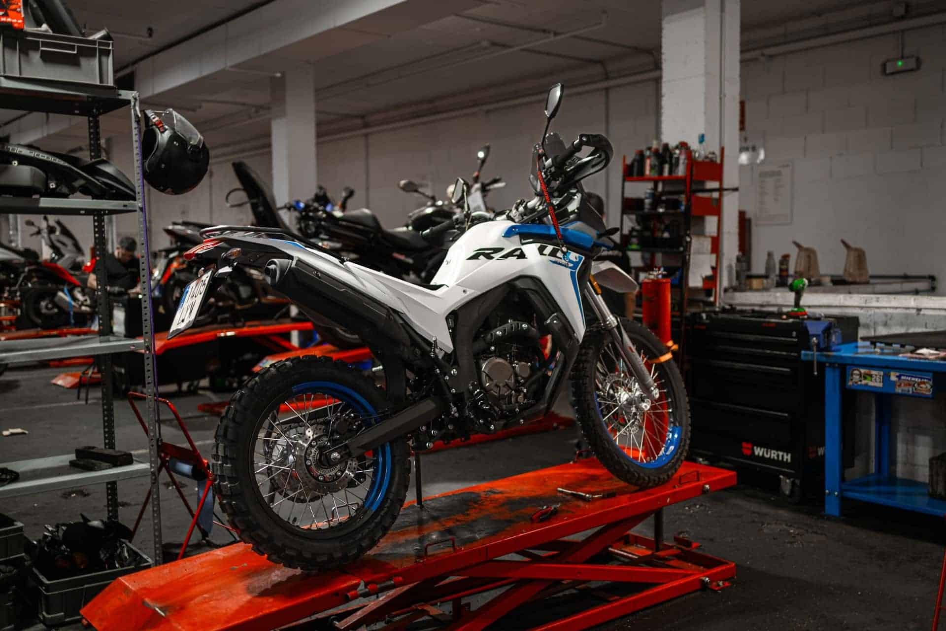 La primera tienda física Mundimoto abre sus puertas en Madrid