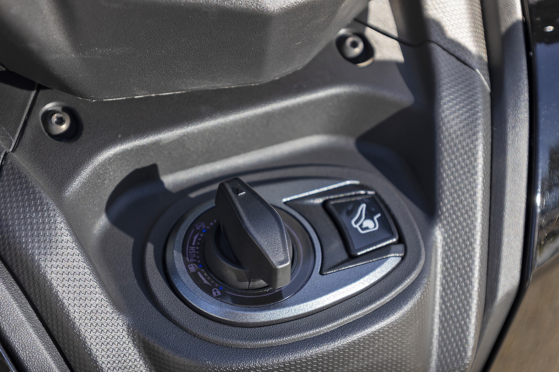Comparativa Yamaha T-MAX vs SYM Maxsym TL508