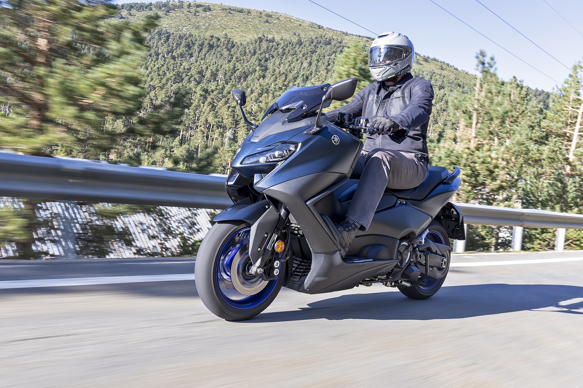 Comparativa Yamaha T-MAX vs SYM Maxsym TL508