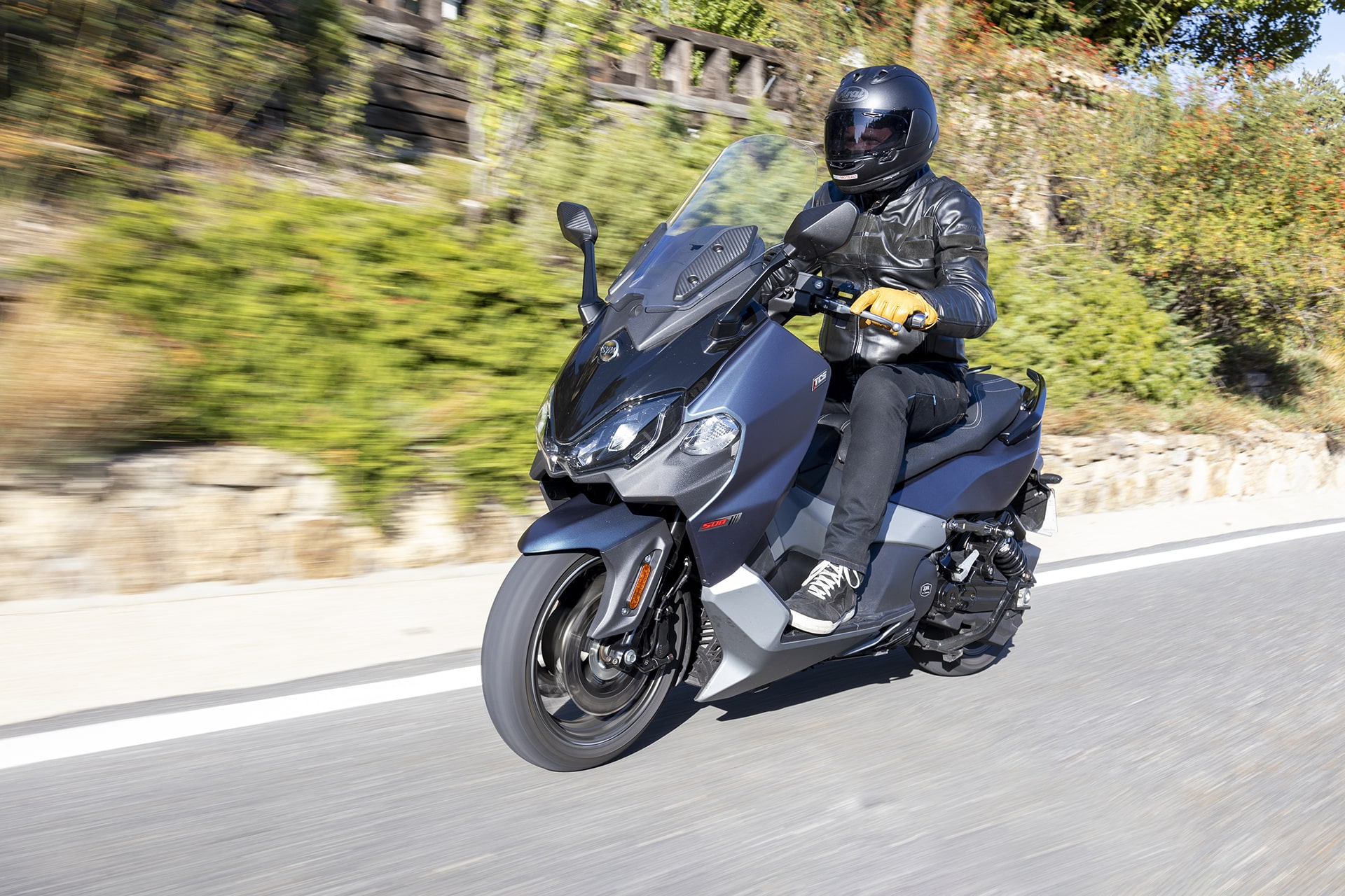 Comparativa Yamaha T-MAX vs SYM Maxsym TL508