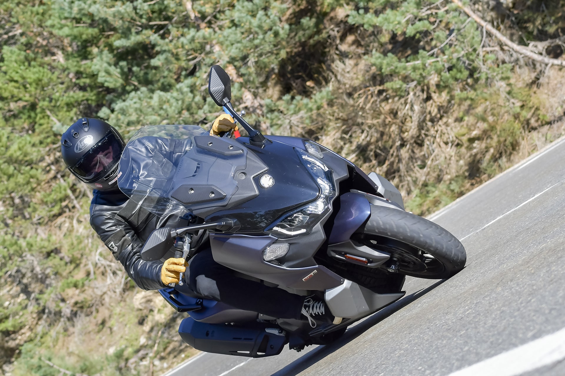 Comparativa Yamaha T-MAX vs SYM Maxsym TL508