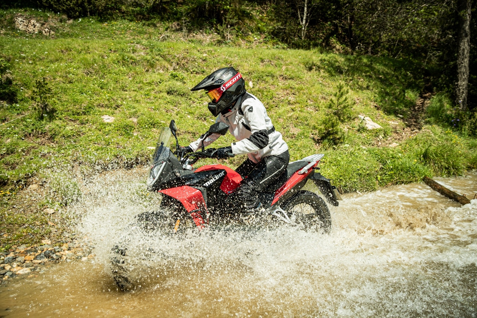Todas las novedades Macbor para 2024 presentes en la 80ª edición de EICMA