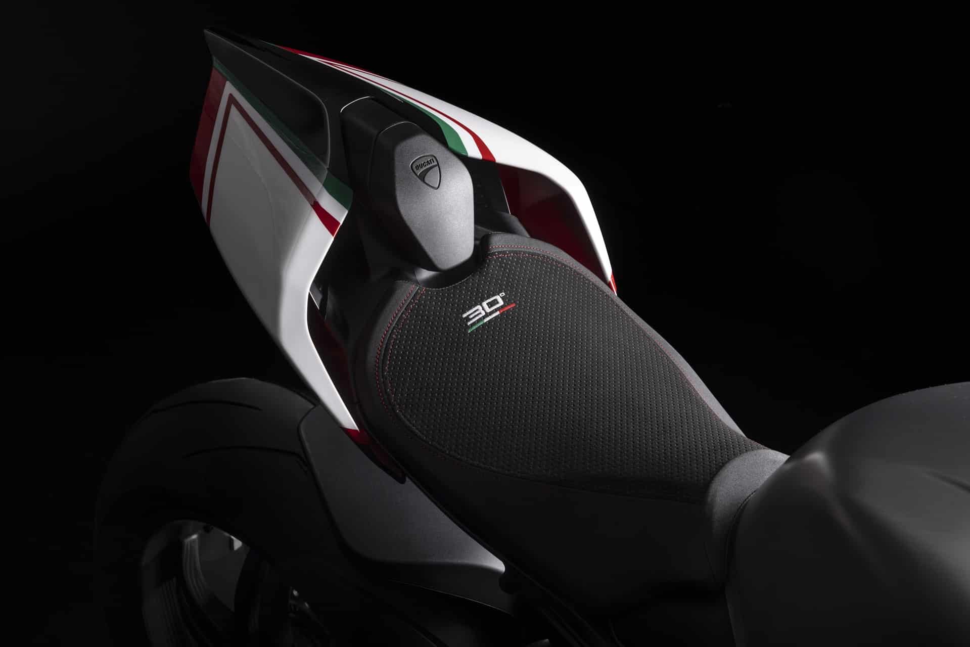 Ducati Panigale V4 SP2 30° Anniversario 916: Merecido homenaje a un icono
