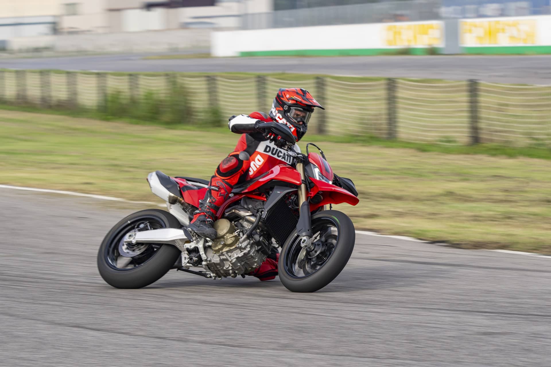 Ducati Hypermotard 698 Mono 2024