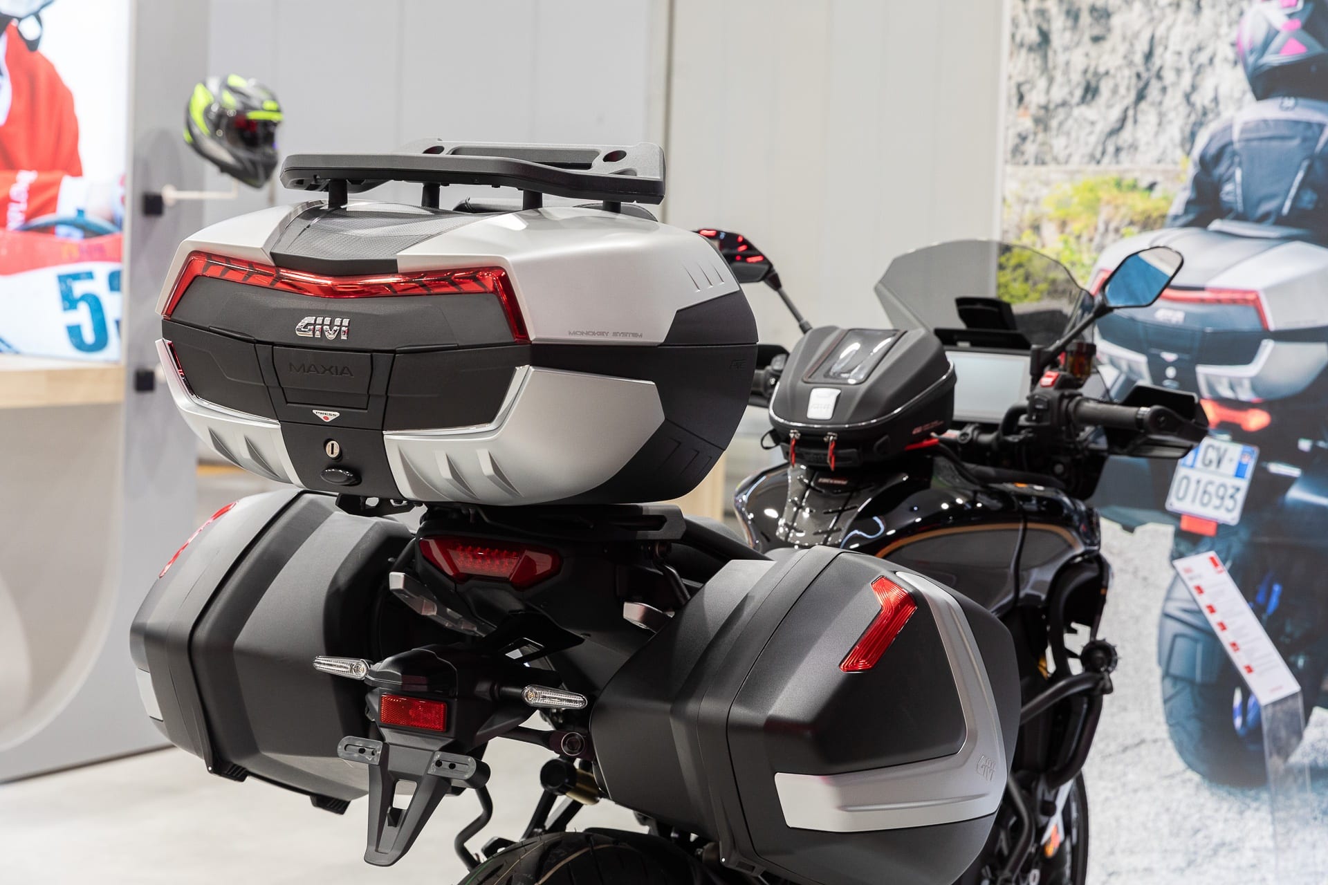 GIVI celebra su 45 aniversario en la 80ª edición de EICMA