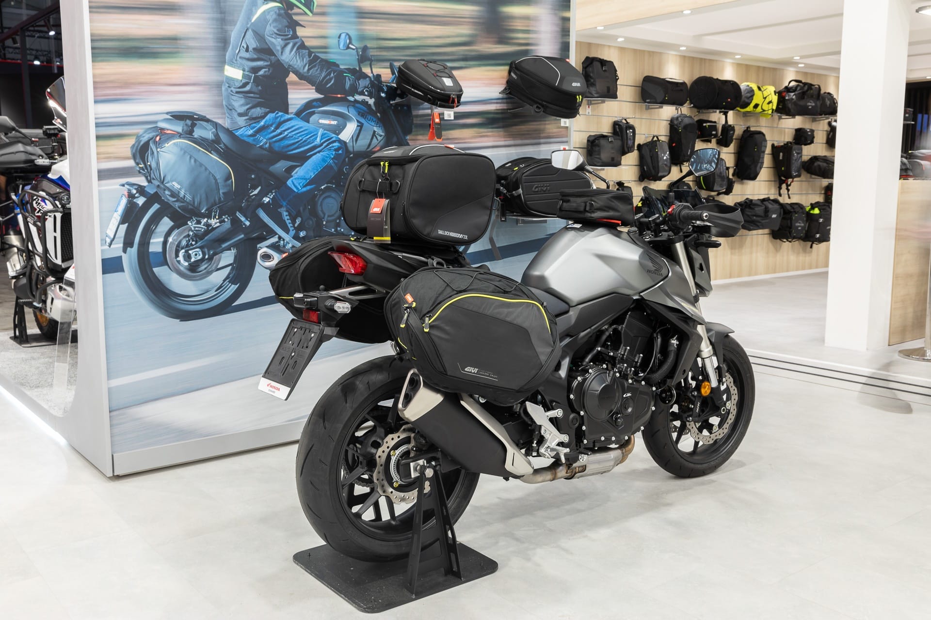 GIVI celebra su 45 aniversario en la 80ª edición de EICMA