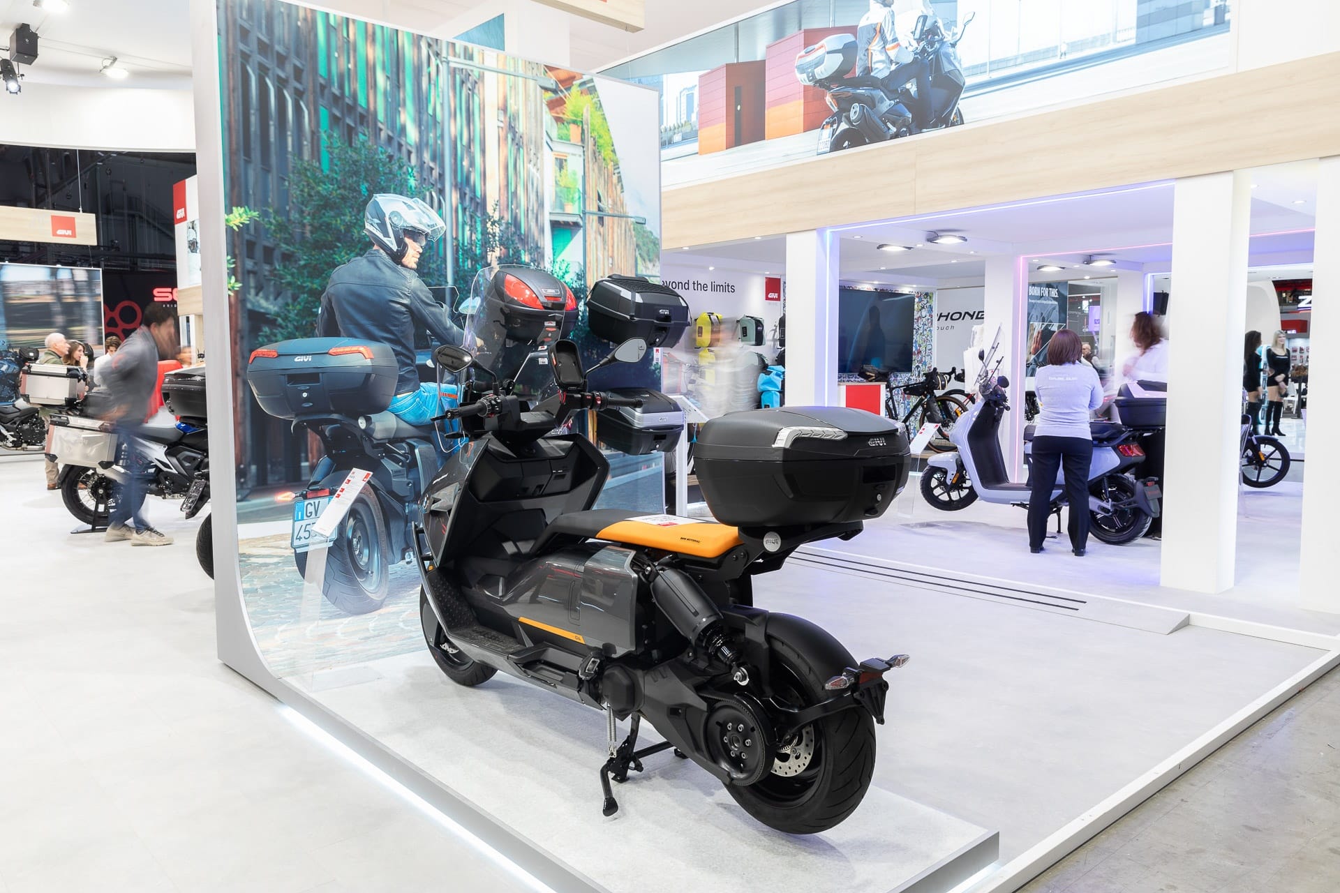 GIVI celebra su 45 aniversario en la 80ª edición de EICMA