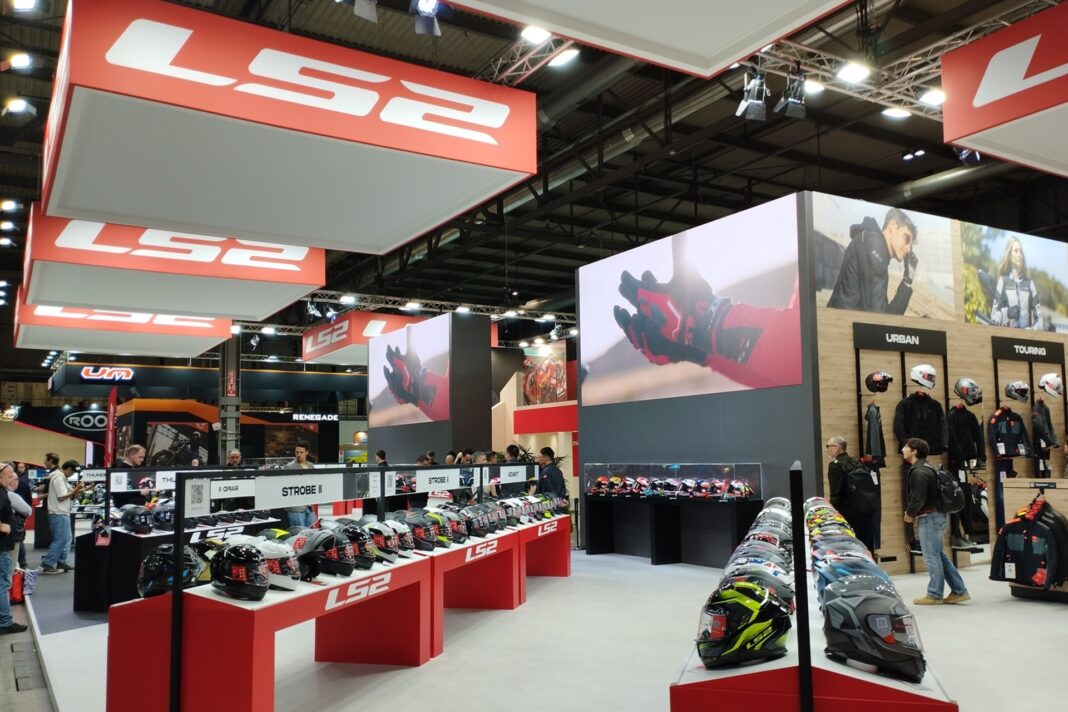 La gama de productos 2024 de LS2 presente en el Salón de la moto de Milán