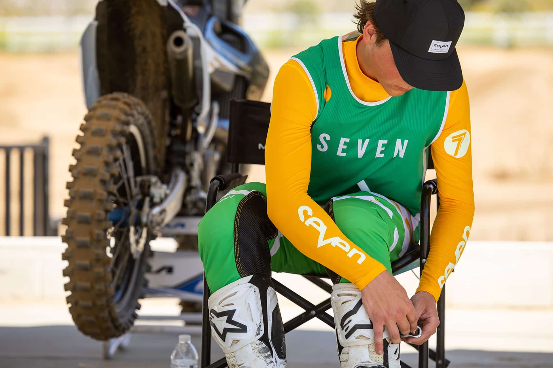 Seven MX presenta la colección 24.1, colorida y atrevida a partes iguales