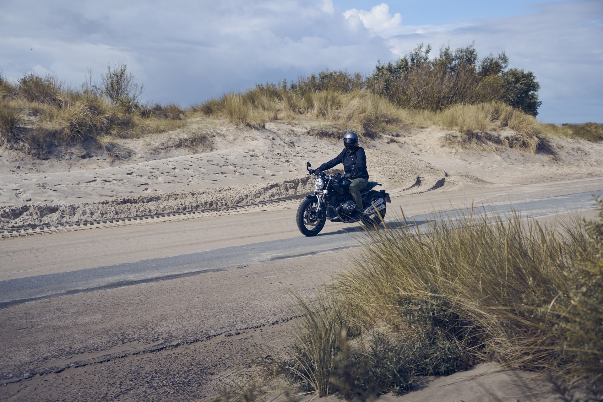 BMW R 12 nineT 2024