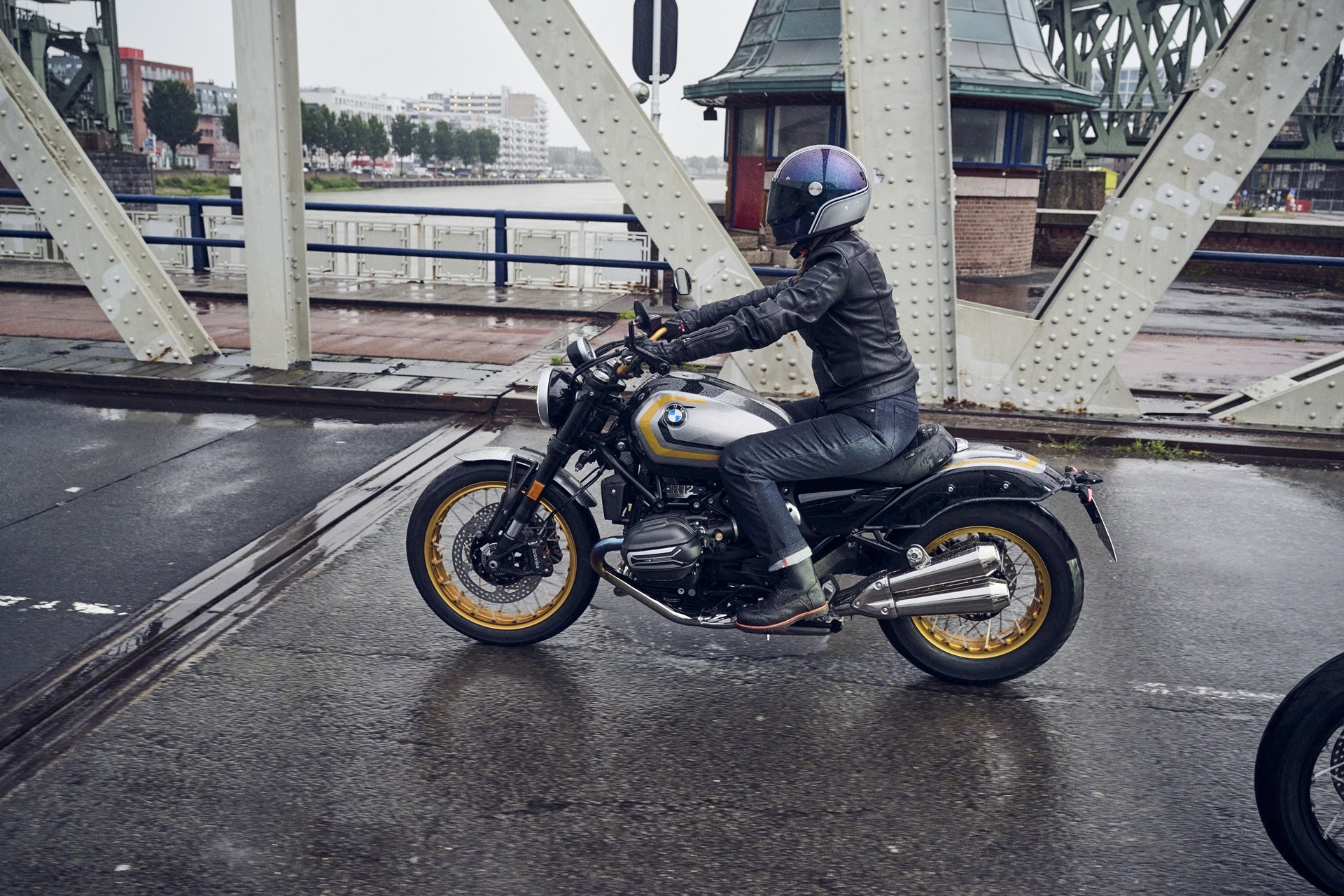BMW R 12 nineT 2024