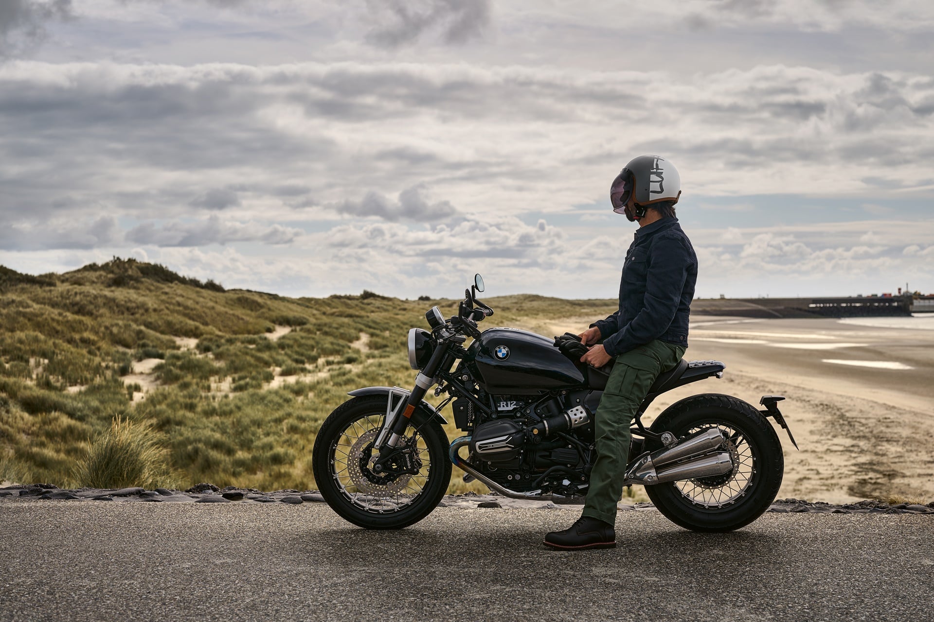 BMW R 12 nineT 2024