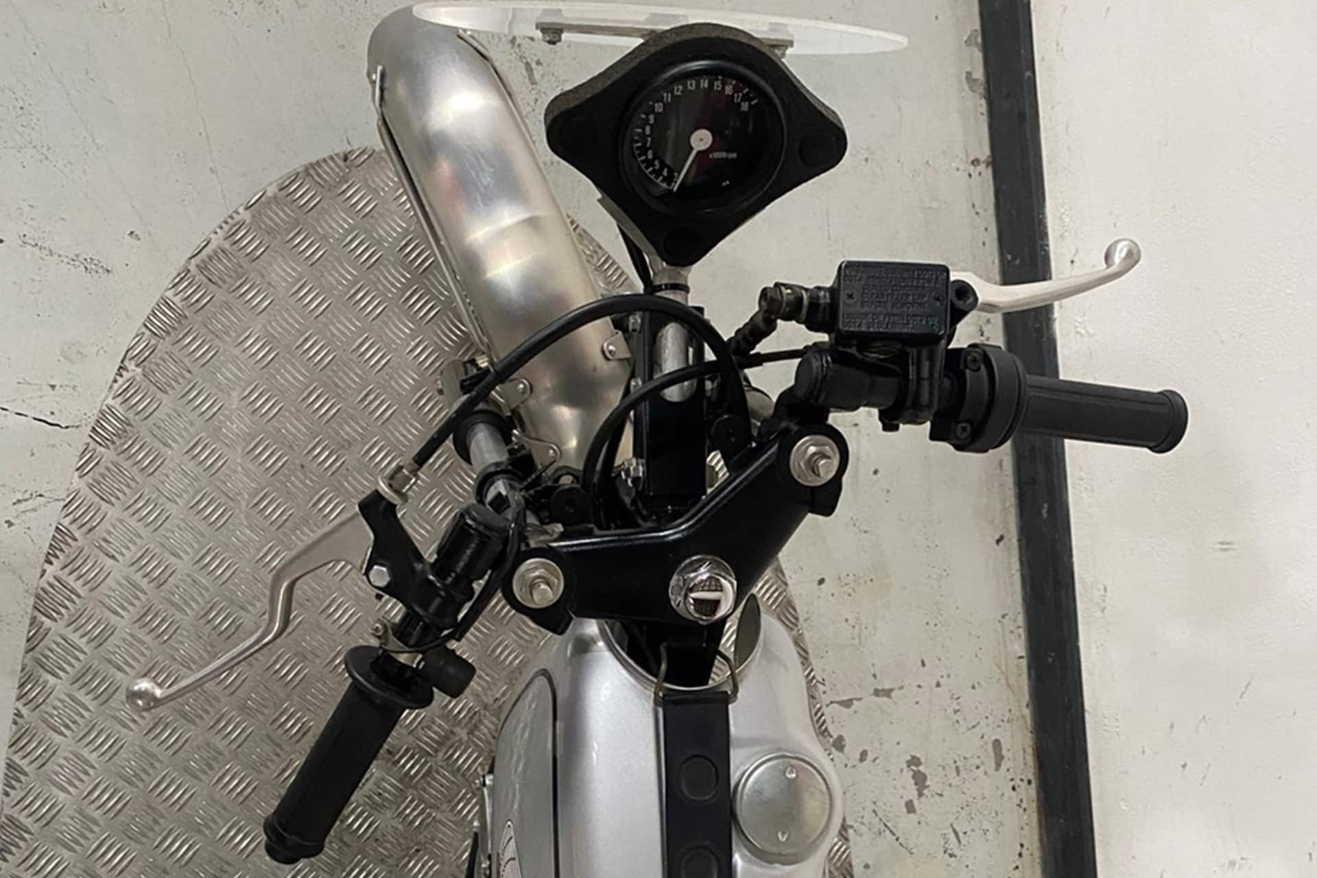 Motos de ensueño a la venta: Honda Dream 50R (AR02) 2003