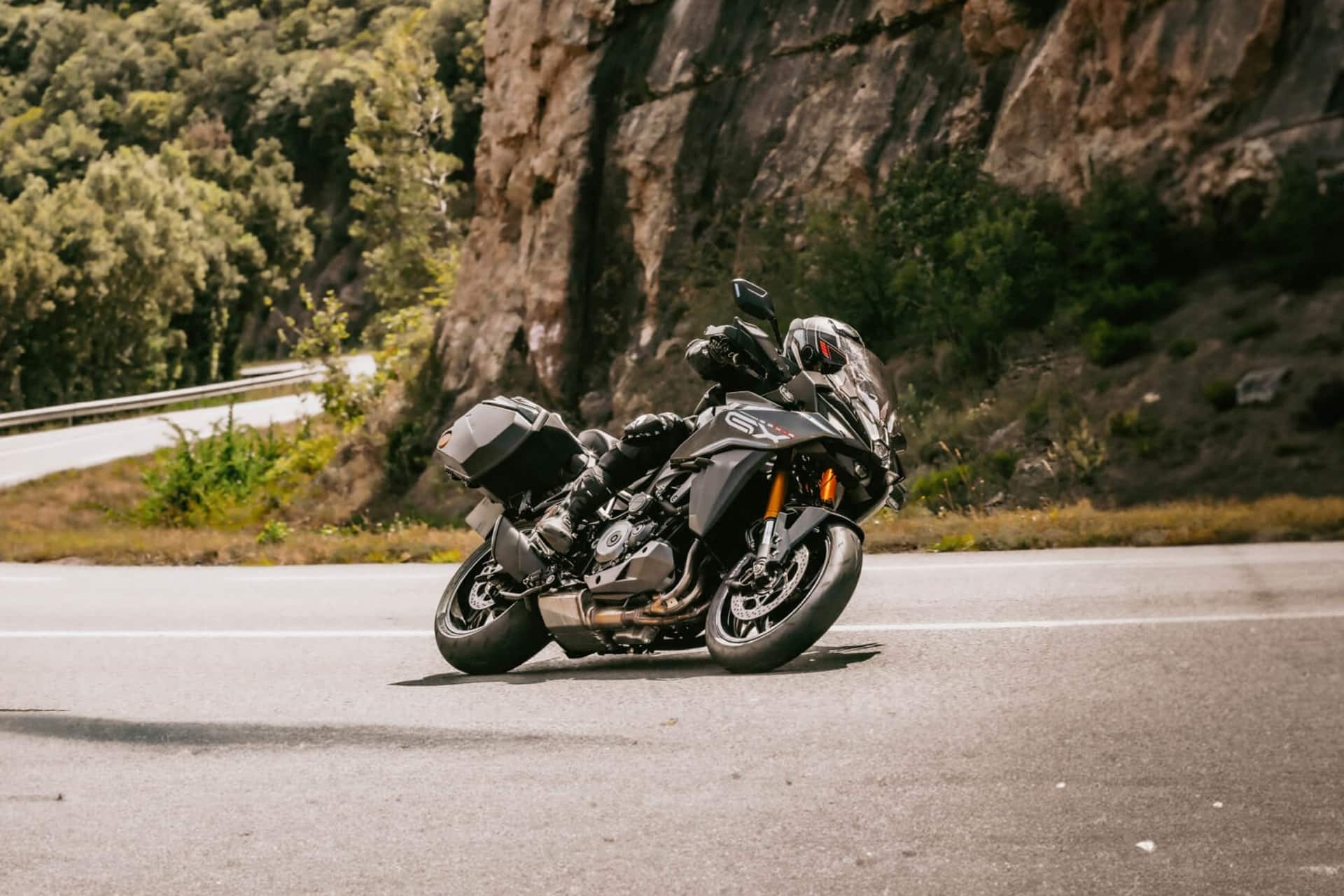 Suzuki GSX-S1000GX 2024