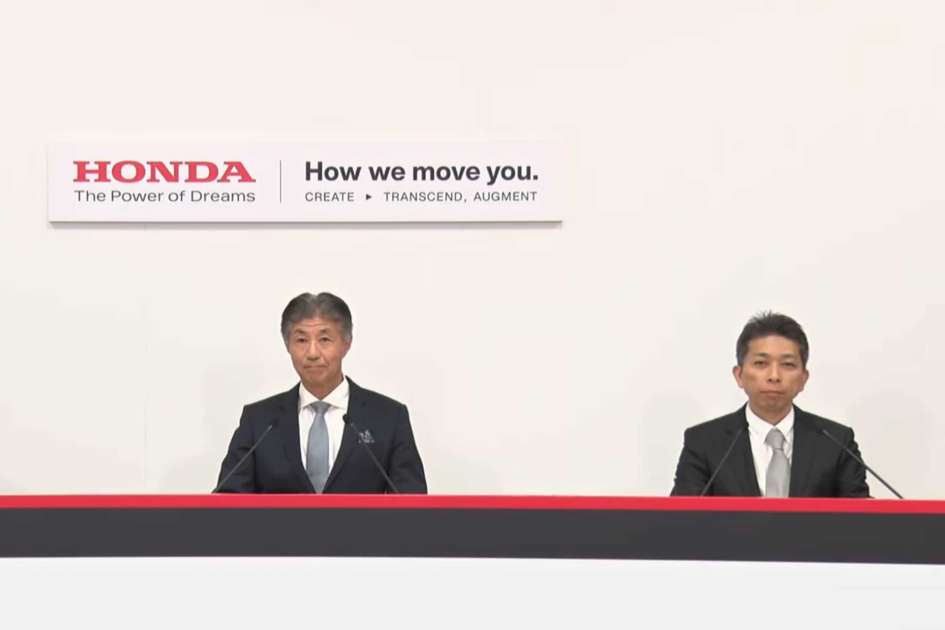 Rueda de prensa de Honda en Japón