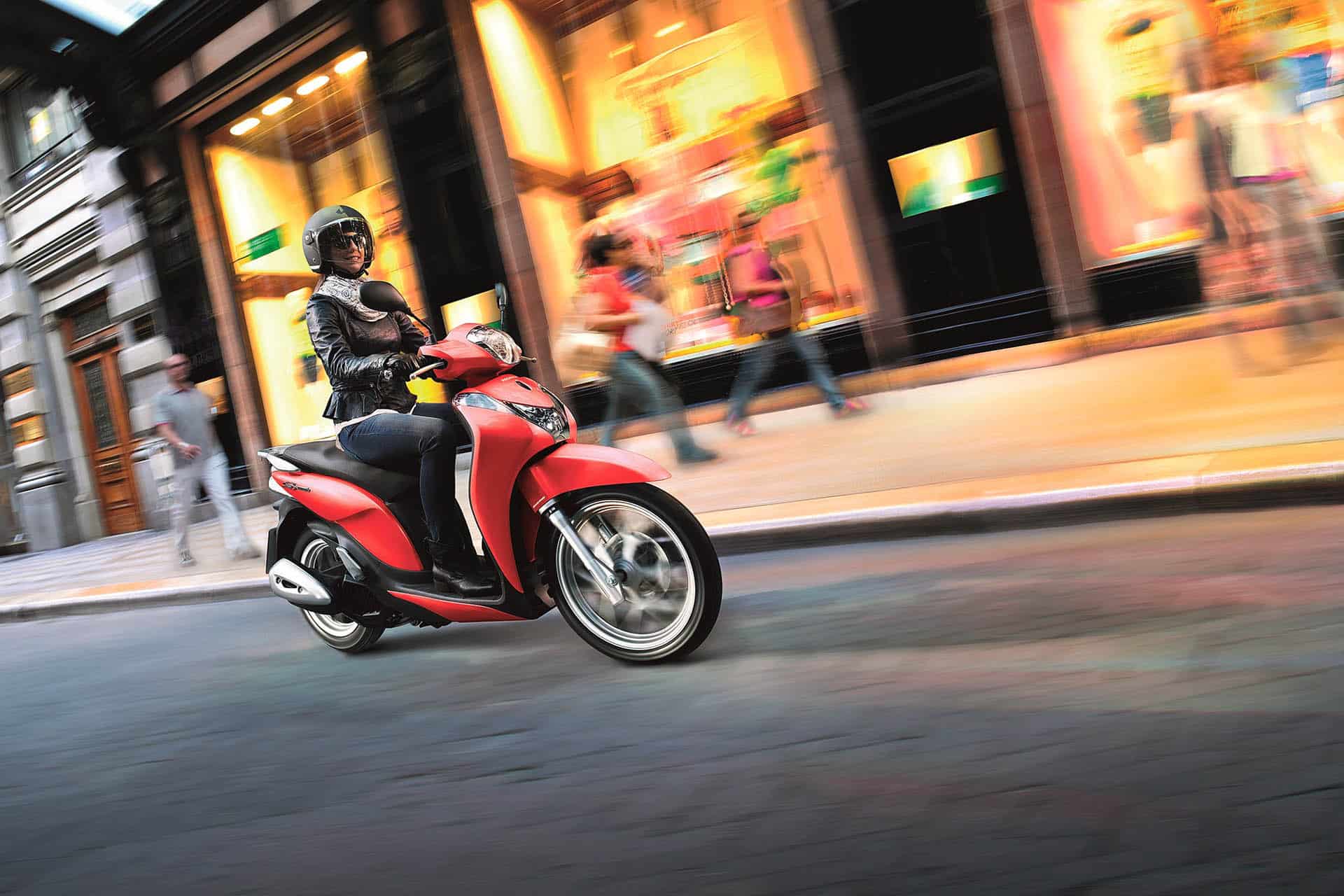 Si vas a moverte solamente por ciudad un scooter ligero es ideal