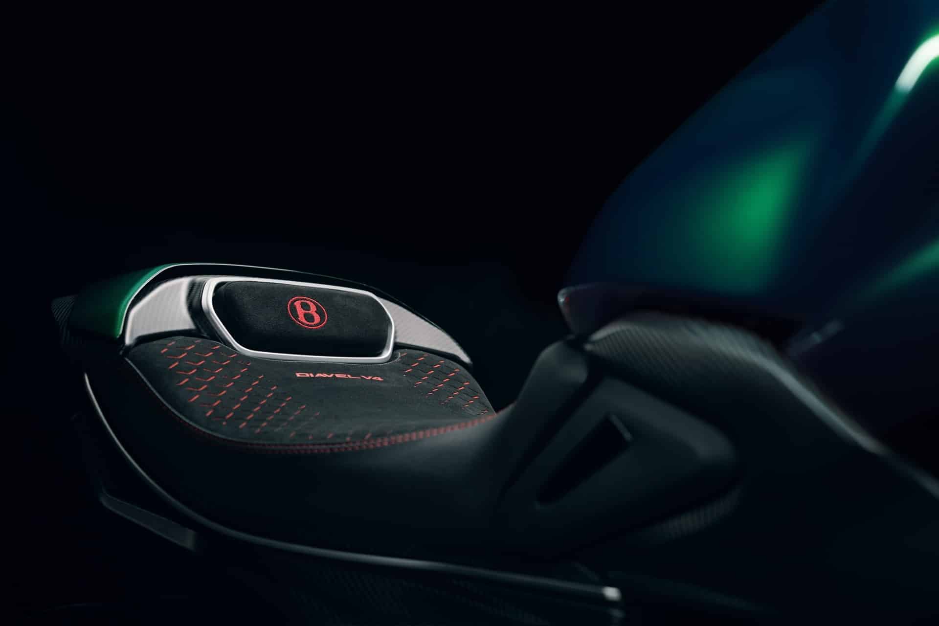 Ducati Diavel for Bentley: El summun de 2 marcas realmente icónicas