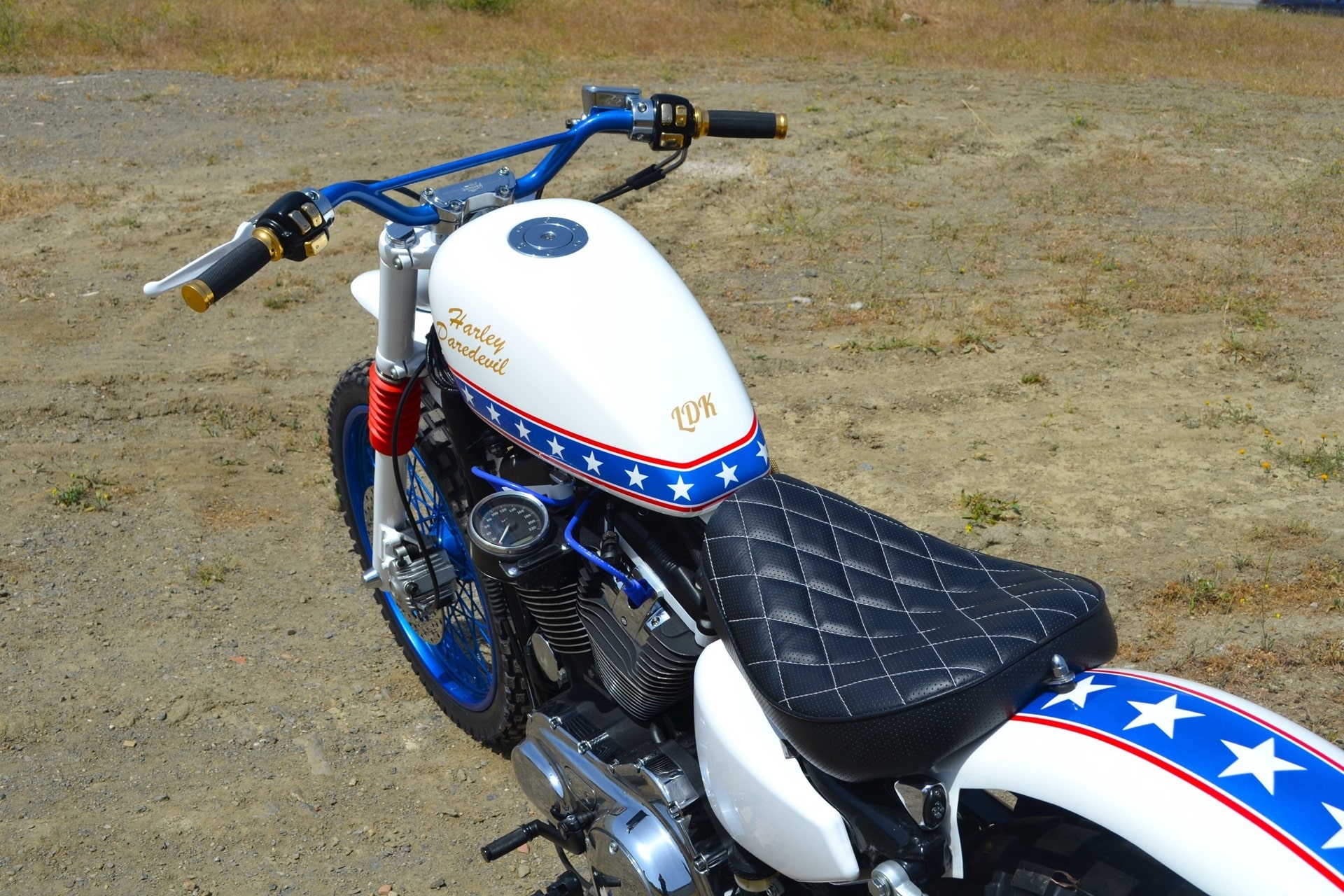 Harley Daredevil El tributo de LDK al conocido piloto de acrobacias Evel Knievel