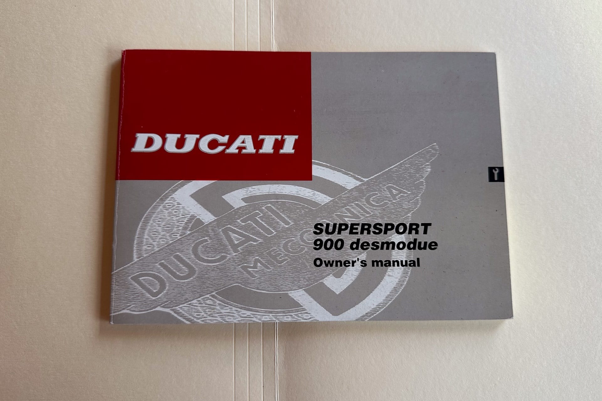 Motos de ensueño a la venta: Ducati 900 Superlight de 1993